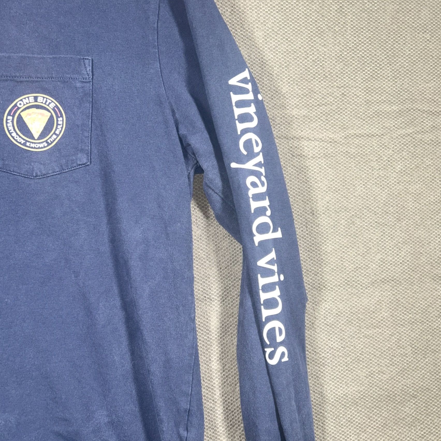 Vineyard Vines Vineyard Vines Shirt Mens Large L Blue Long Sleeve Cotton Logo Pizza Size US L / EU 52-54 / 3 - 3 Thumbnail