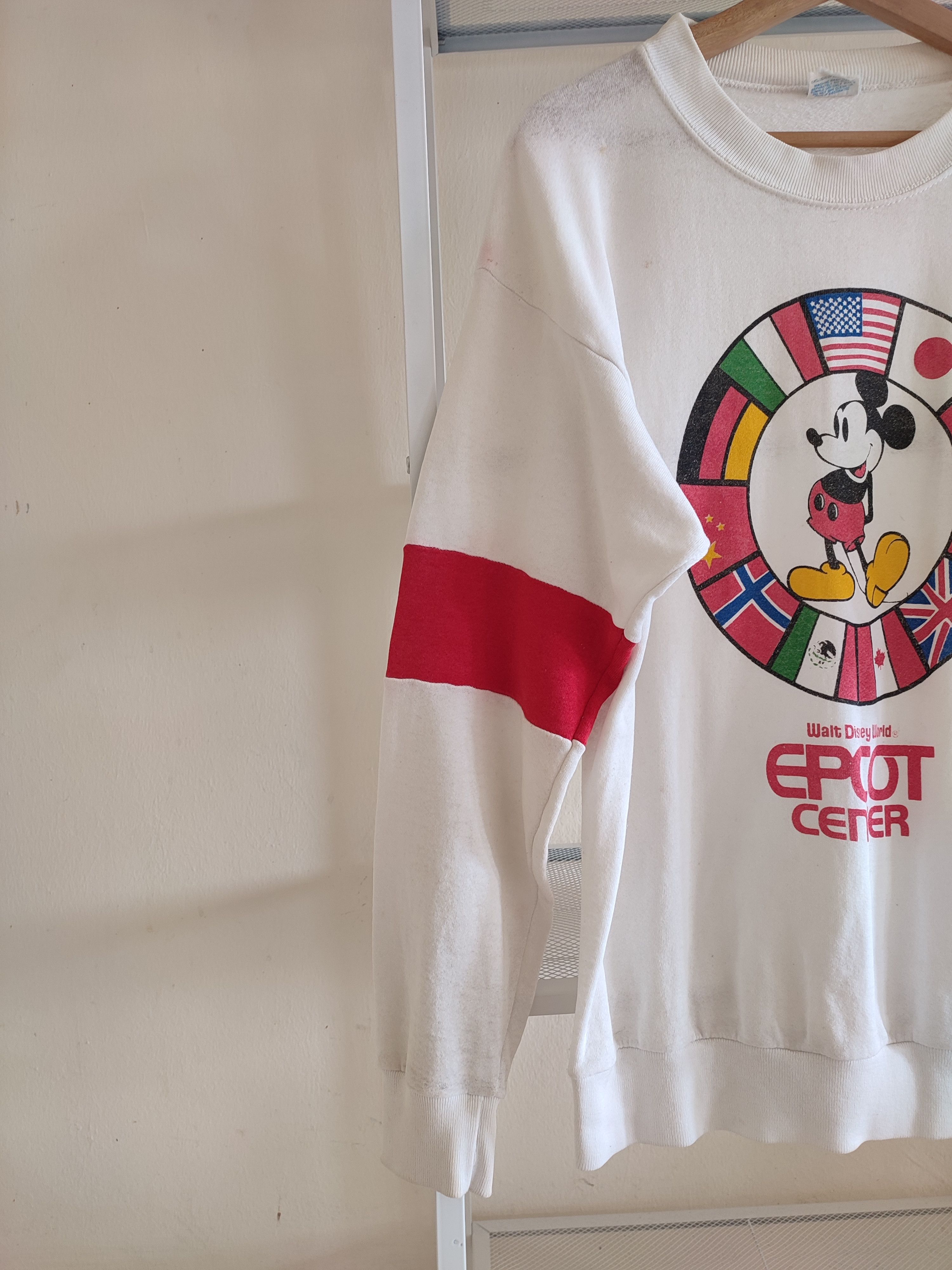 Disney 💥90s💥 Mickey Mouse Walt Disney World Epcot Center Size US L / EU 52-54 / 3 - 4 Thumbnail
