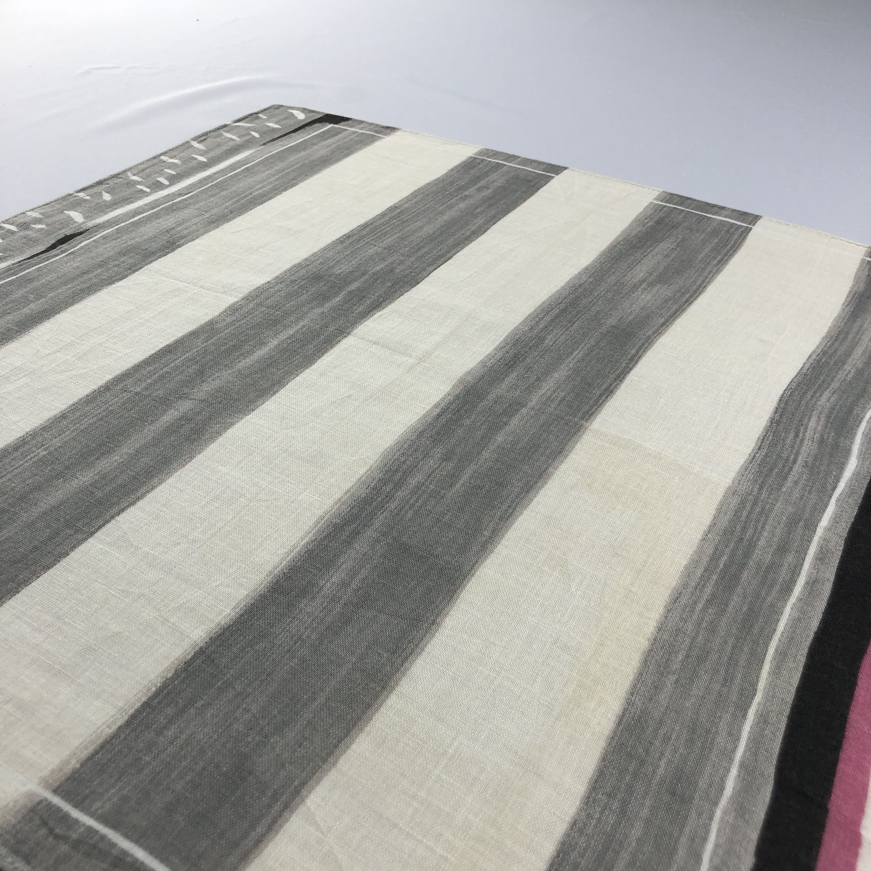Issey Miyake × Vintage Issey Miyake Handkerchief Geometric Print H2526 Size ONE SIZE - 2 Thumbnail