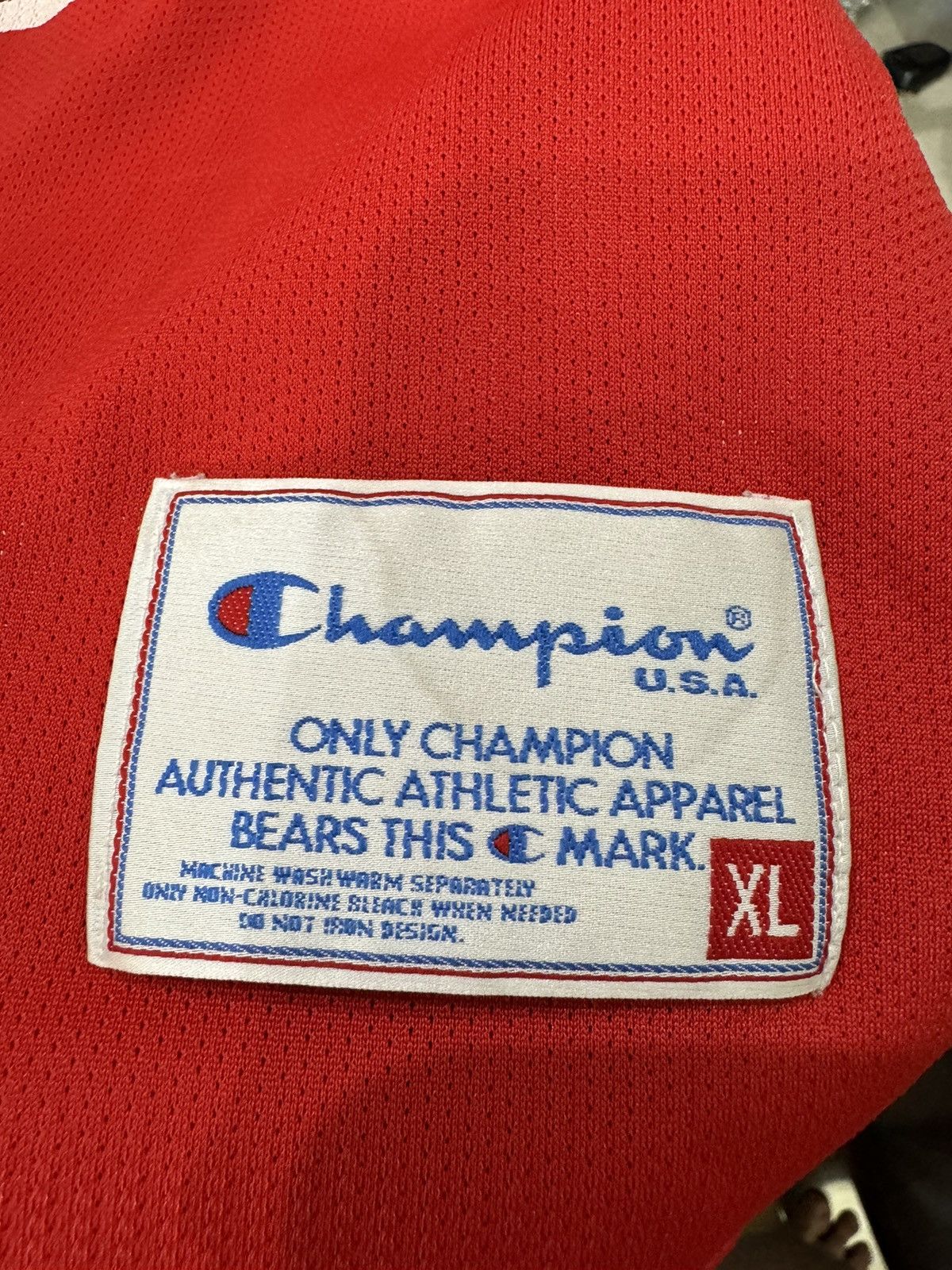 Champion × NBA × Vintage Michael Jordan #23 Champion nba Jersey Size US XL / EU 56 / 4 - 4 Thumbnail