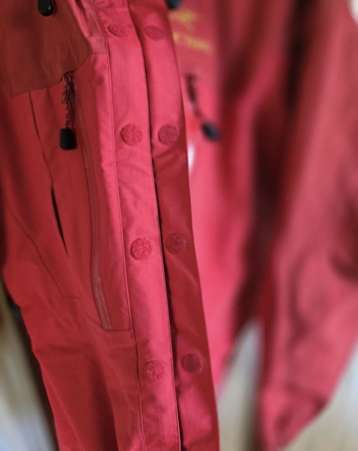 Arc'teryx Arc’teryx Alpha SV First Edition Gold Label 1999 Red XL EUC Size US XL / EU 56 / 4 - 10 Thumbnail