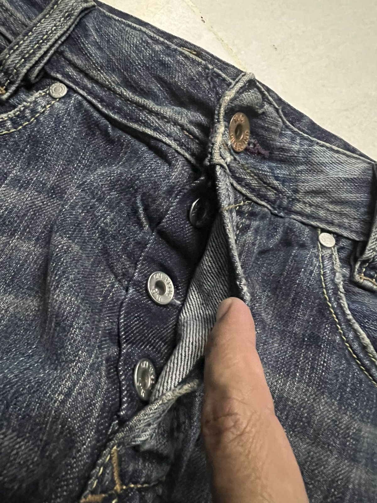 Diesel DIESEL INDUSTRY KAJO DISTRESSED JEANS Size US 30 / EU 46 - 11 Thumbnail