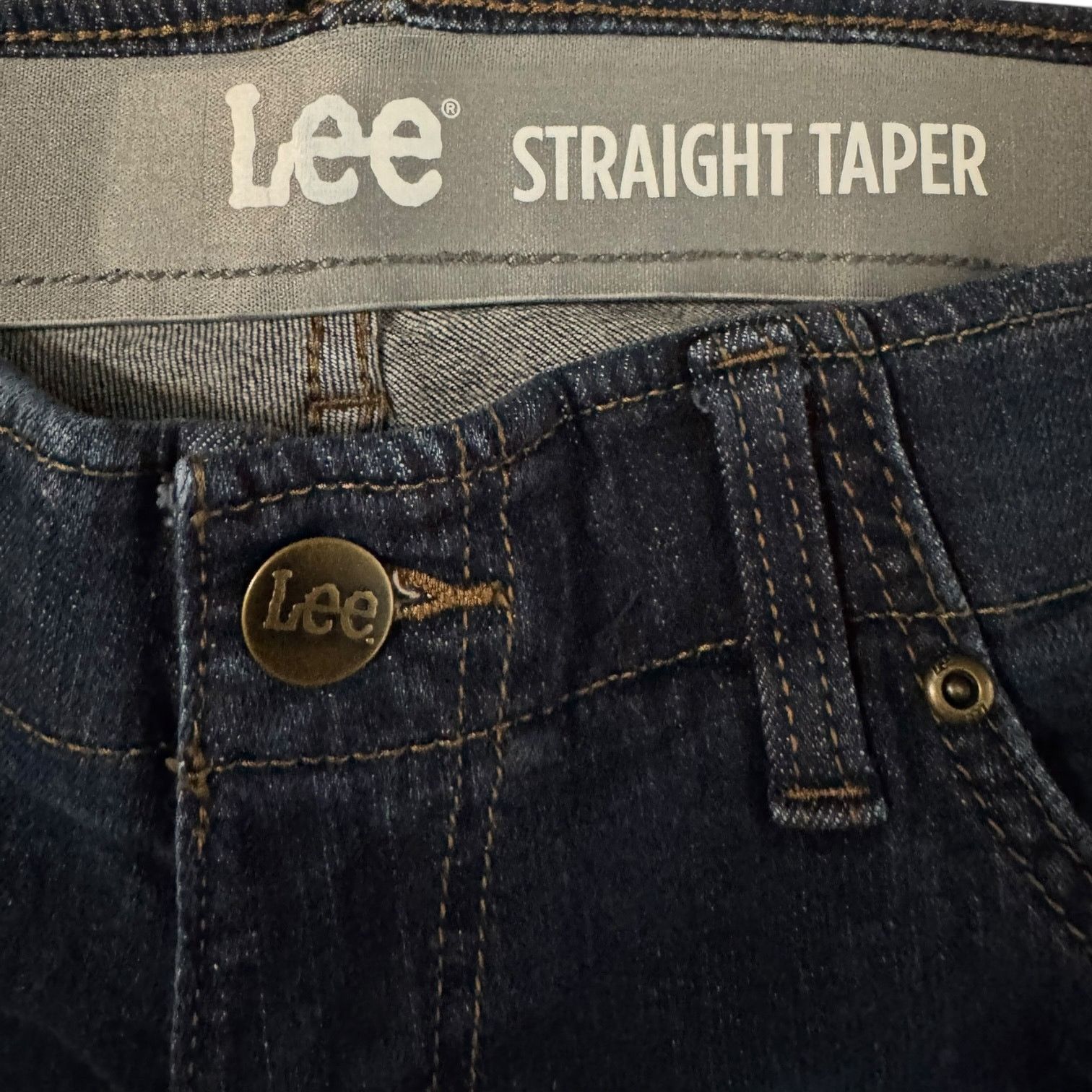 Lee Lee Straight Taper Dark Wash Jeans – 30x32, Timeless Fit Size US 30 / EU 46 - 2 Thumbnail