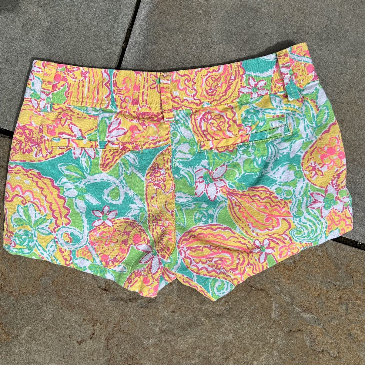 Lilly Pulitzer Lilly Pulitzer Colorful Pattern Short Shorts Size 24" / US 00 / IT 34 - 2 Thumbnail