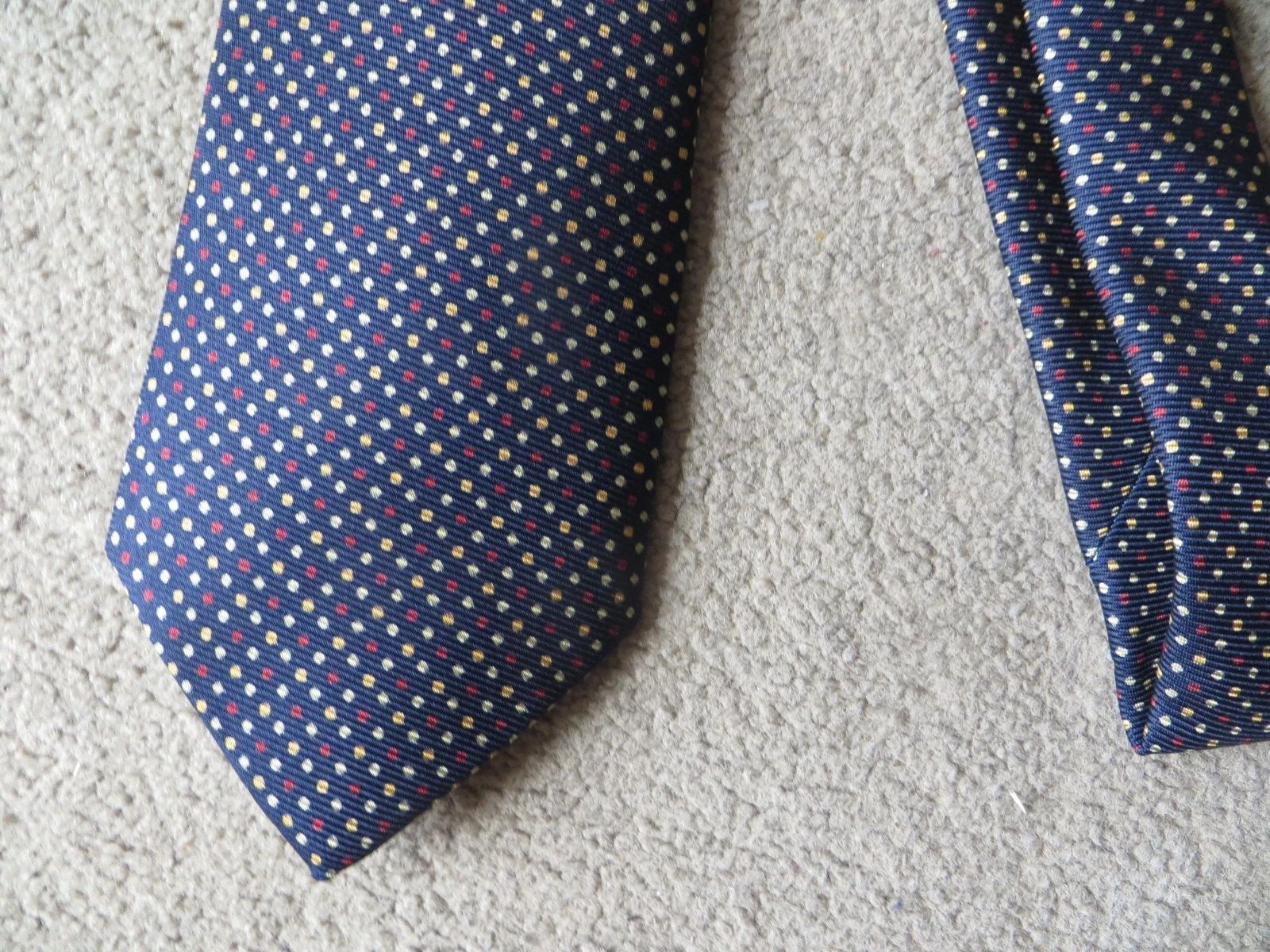 Drake's NAVY BLUE SMALL SHAPE SILK TIE Size ONE SIZE - 3 Thumbnail