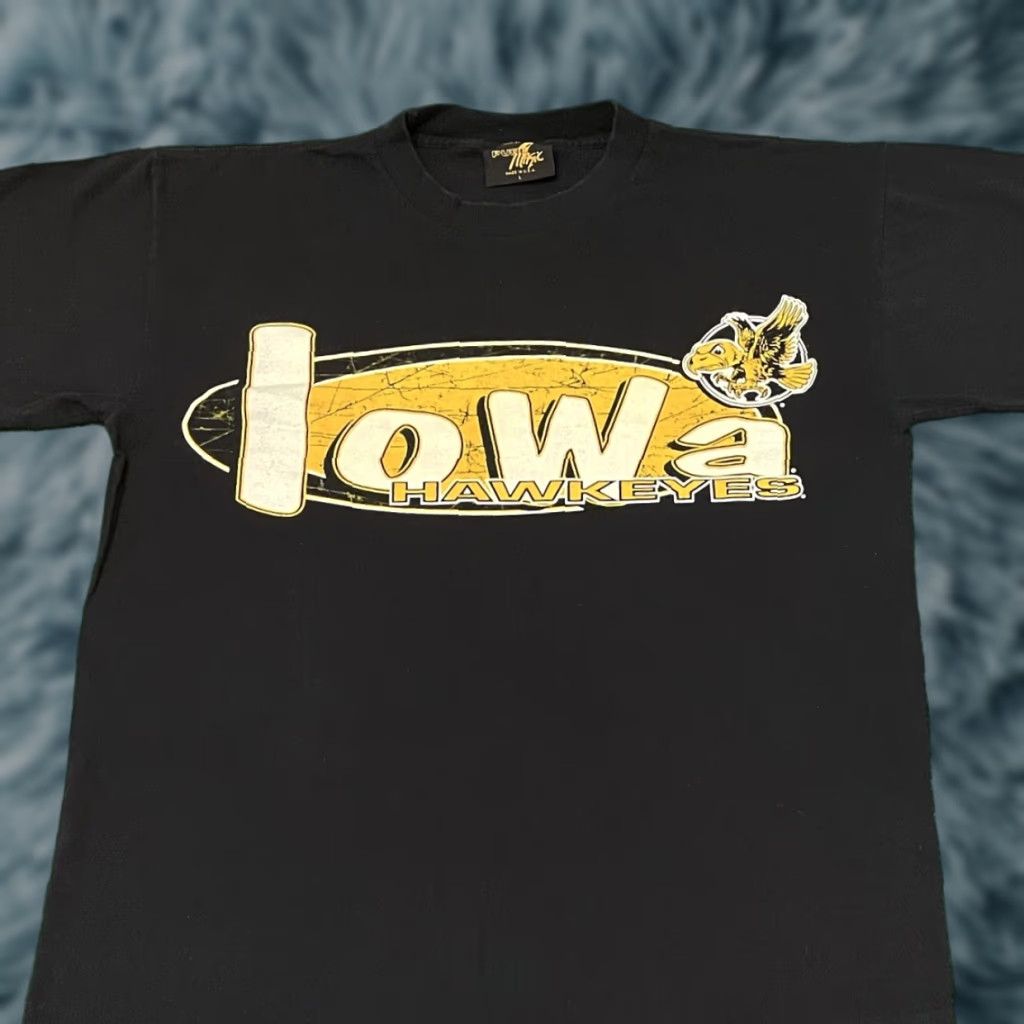 Spell VINTAGE 90s University Of Iowa Hawkeyes Spell Out Shirt Mens XL Black T-Shirt Made In USA Size US XL / EU 56 / 4 - 1 Thumbnail