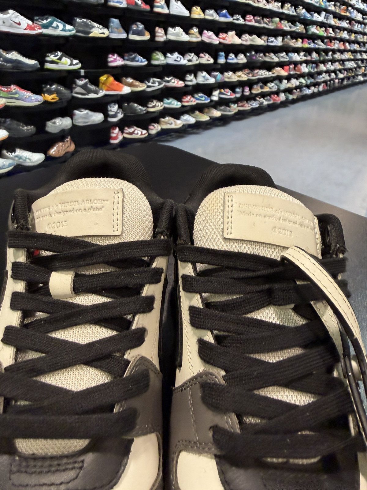 Off-White Size 9w/39EU - Off-White Out Of Office Dark Grey Low Tops Size US 9 / IT 39 - 6 Thumbnail