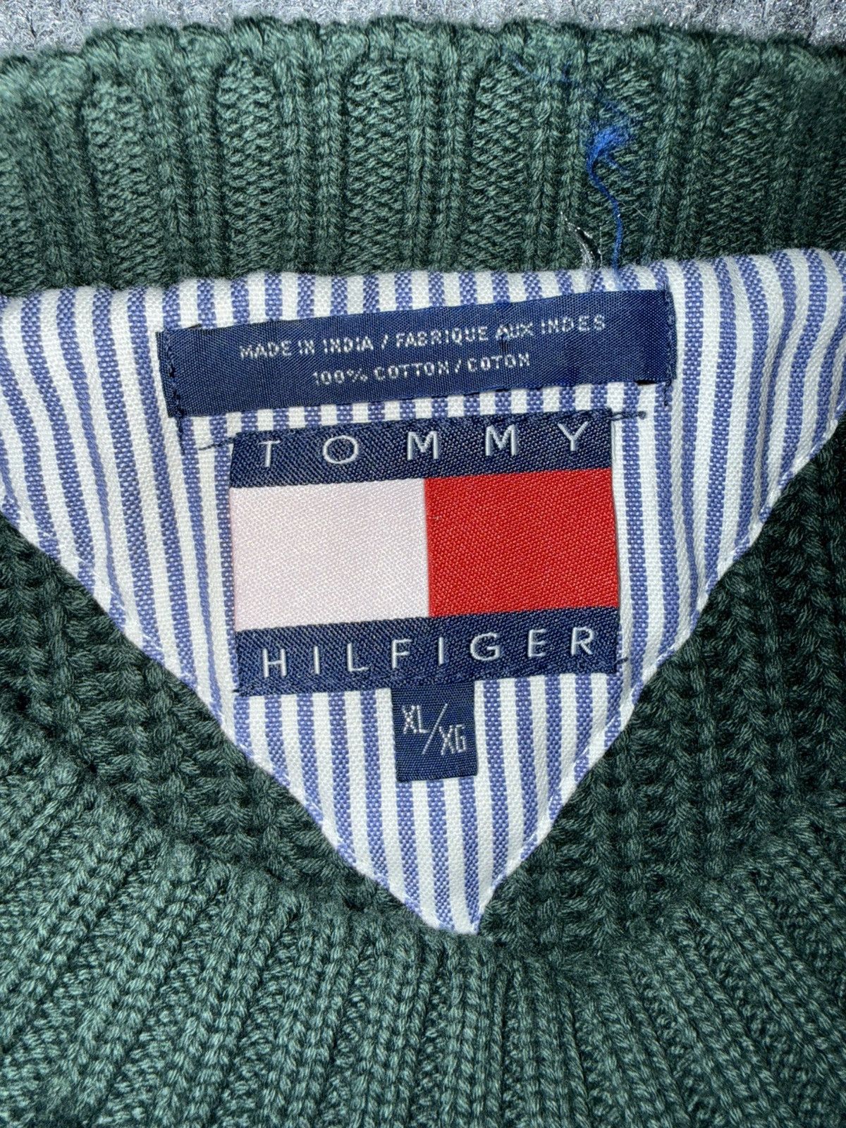 Tommy Hilfiger Vintage 90s Tommy Hilfiger Patchwork Crest Cotton Sweater Size US XL / EU 56 / 4 - 4 Thumbnail