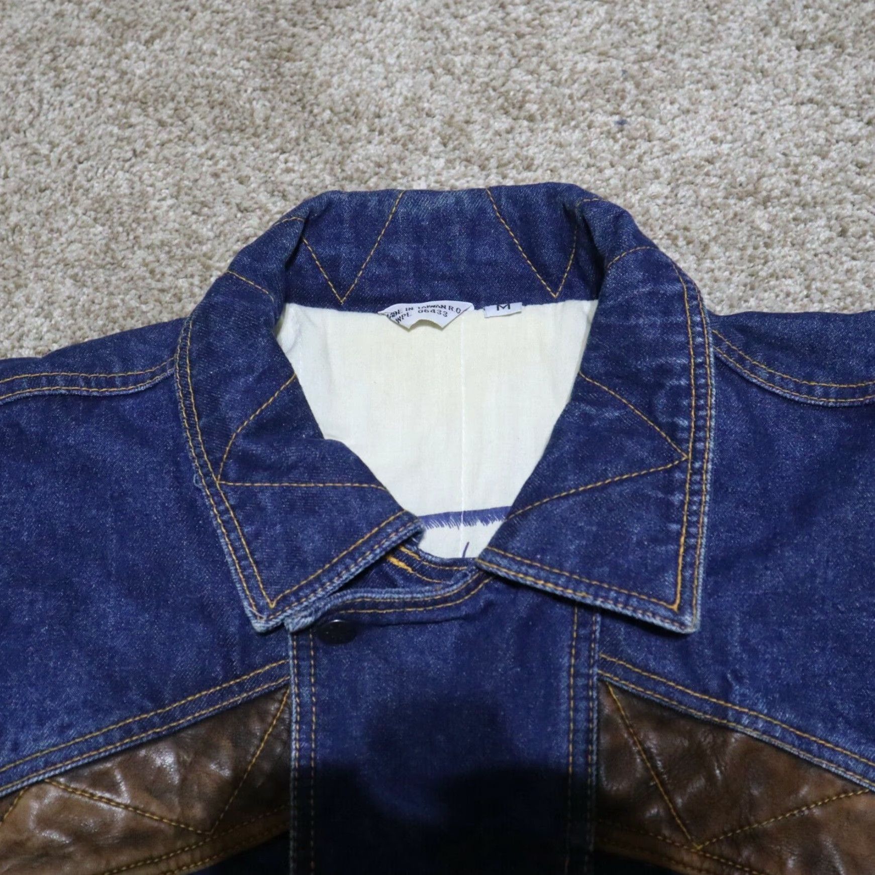 Vintage VINTAGE Canyon River Blues Denim Jacket Blue Wash Medium Unisex Adult Size US 31 - 7 Thumbnail