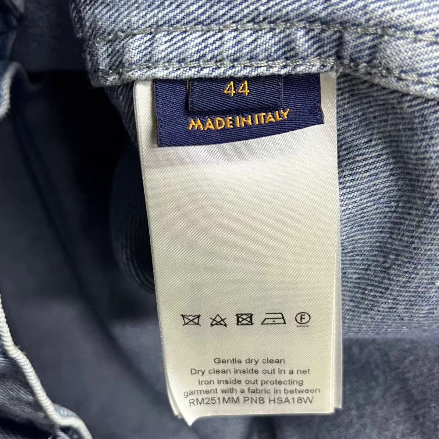 Louis Vuitton LV Blue Logo SB Lapel Pocket LS Denim Jkt Size US S / EU 44-46 / 1 - 4 Thumbnail