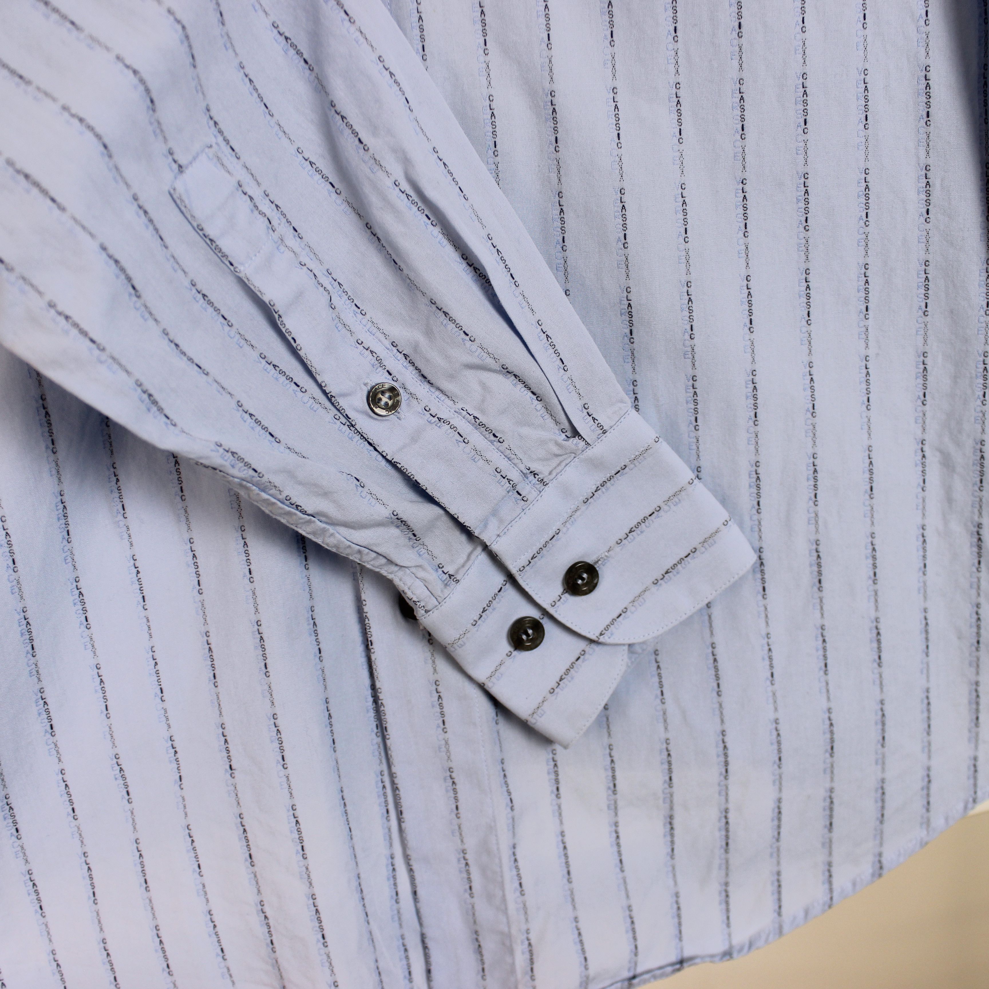 Versace Versace monogram button ups shirt rare 15 / 38 M L Size US L / EU 52-54 / 3 - 5 Thumbnail