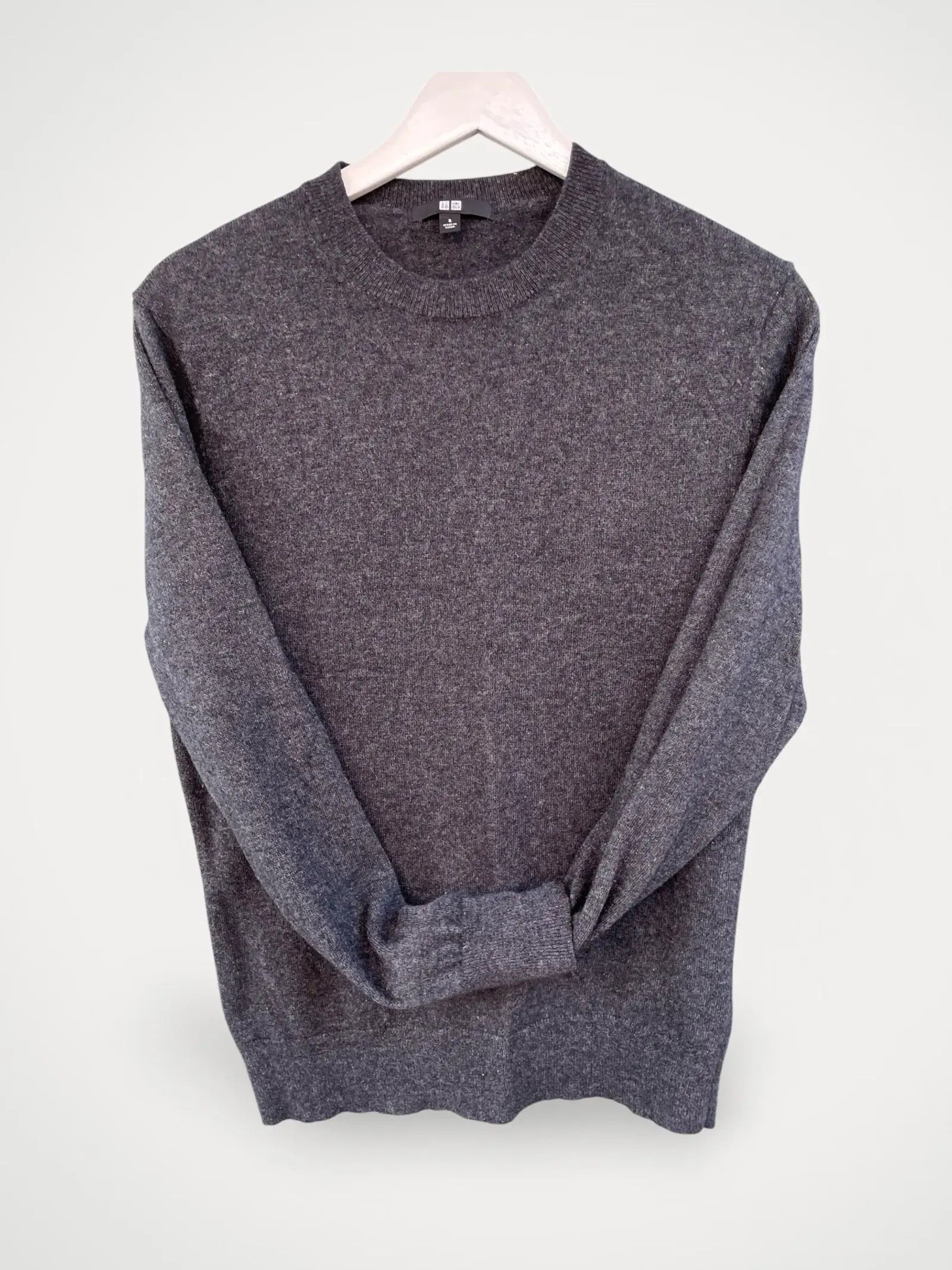 Uniqlo Uniqlo Sweater Size S / US 4 / IT 40 - 1 Thumbnail