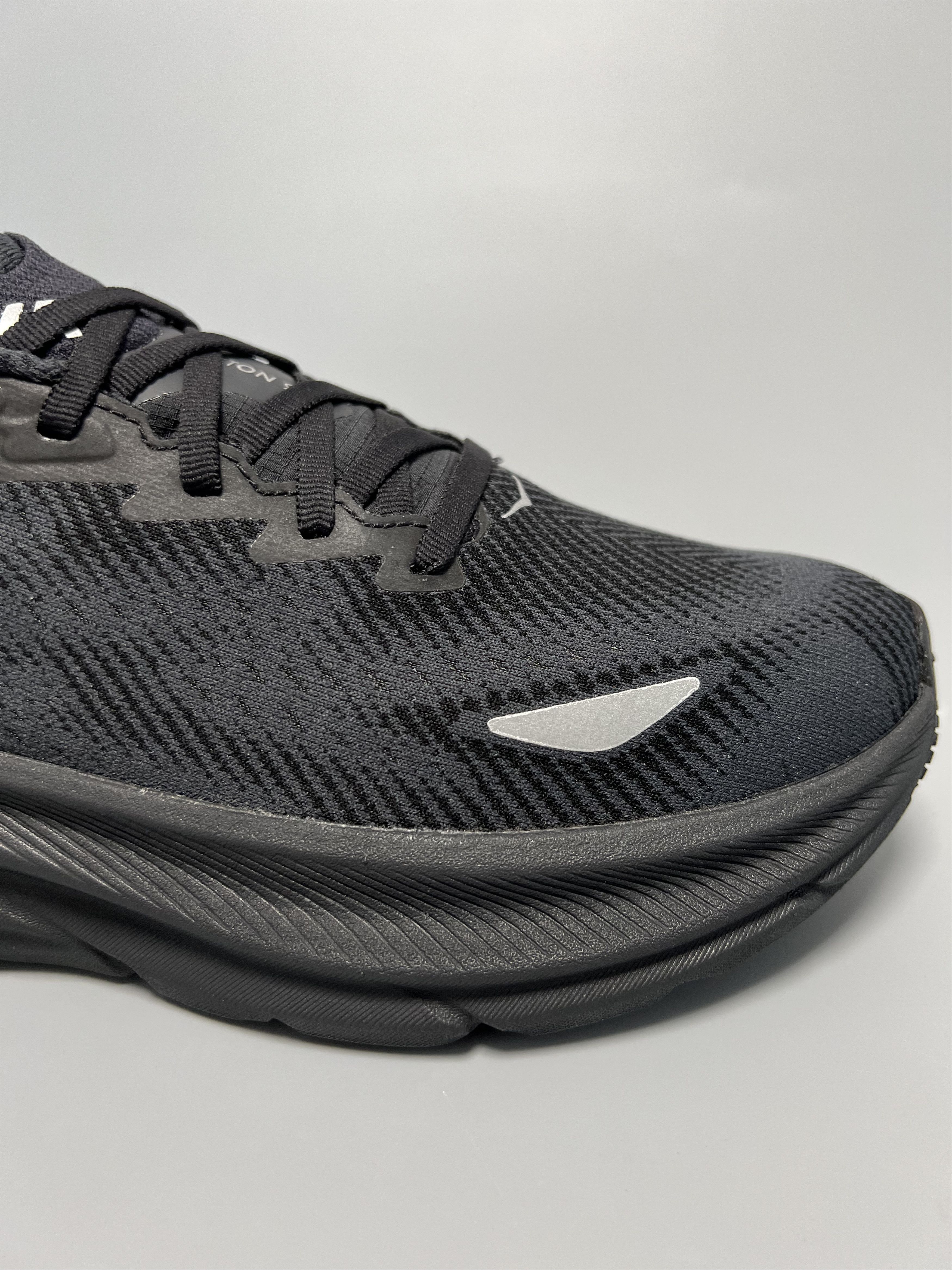 Goretex 7B Hoka One One Clifton 9 GTX Women’s Running Shoes Size US 7 / IT 37 - 13 Thumbnail