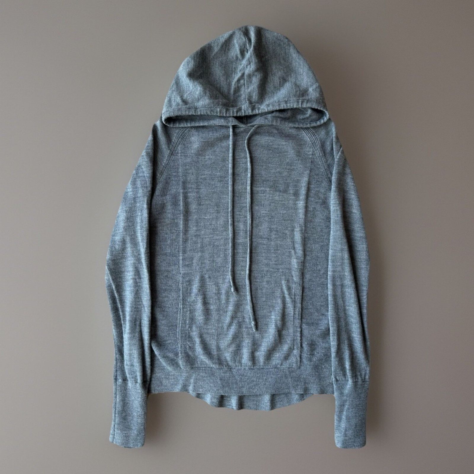 Lululemon Lululemon Merino Wool Hoodie Womens 4 Gray Hooded Pullover Size S / US 4 / IT 40 - 1 Thumbnail