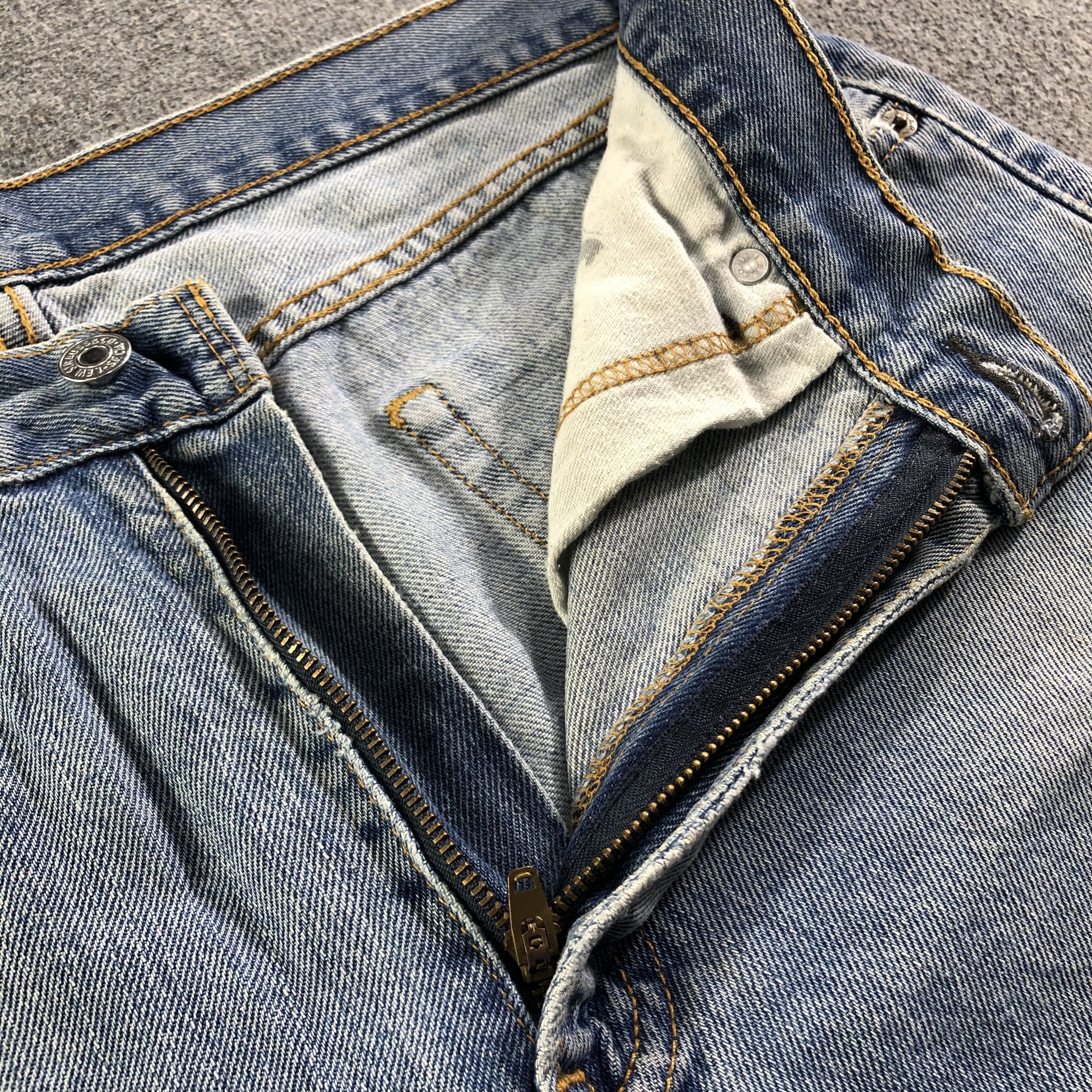 Levi's Vintage Levis 505 Jeans-J3386 Size US 35 - 8 Thumbnail