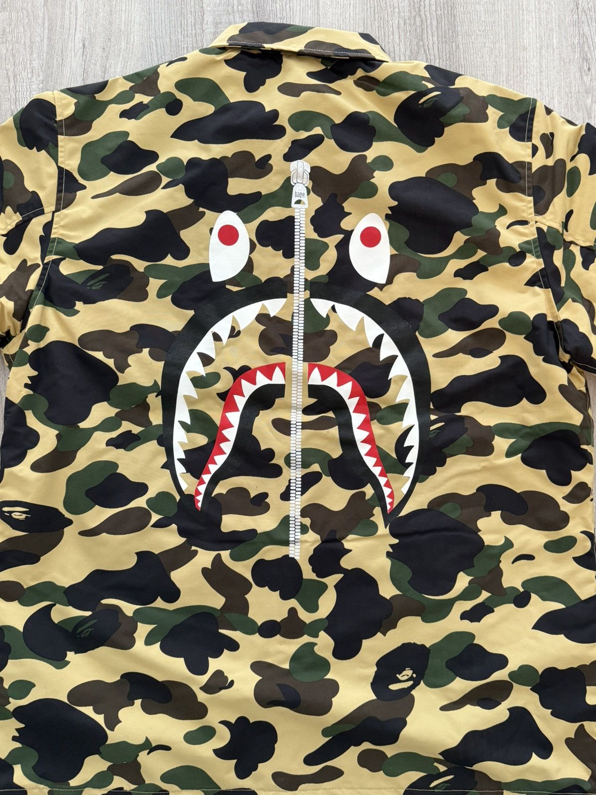 Bape A Bathing Ape 1st Camo Shark Coaches Jacket XXL BAPE OG Size US XXL / EU 58 / 5 - 12 Thumbnail