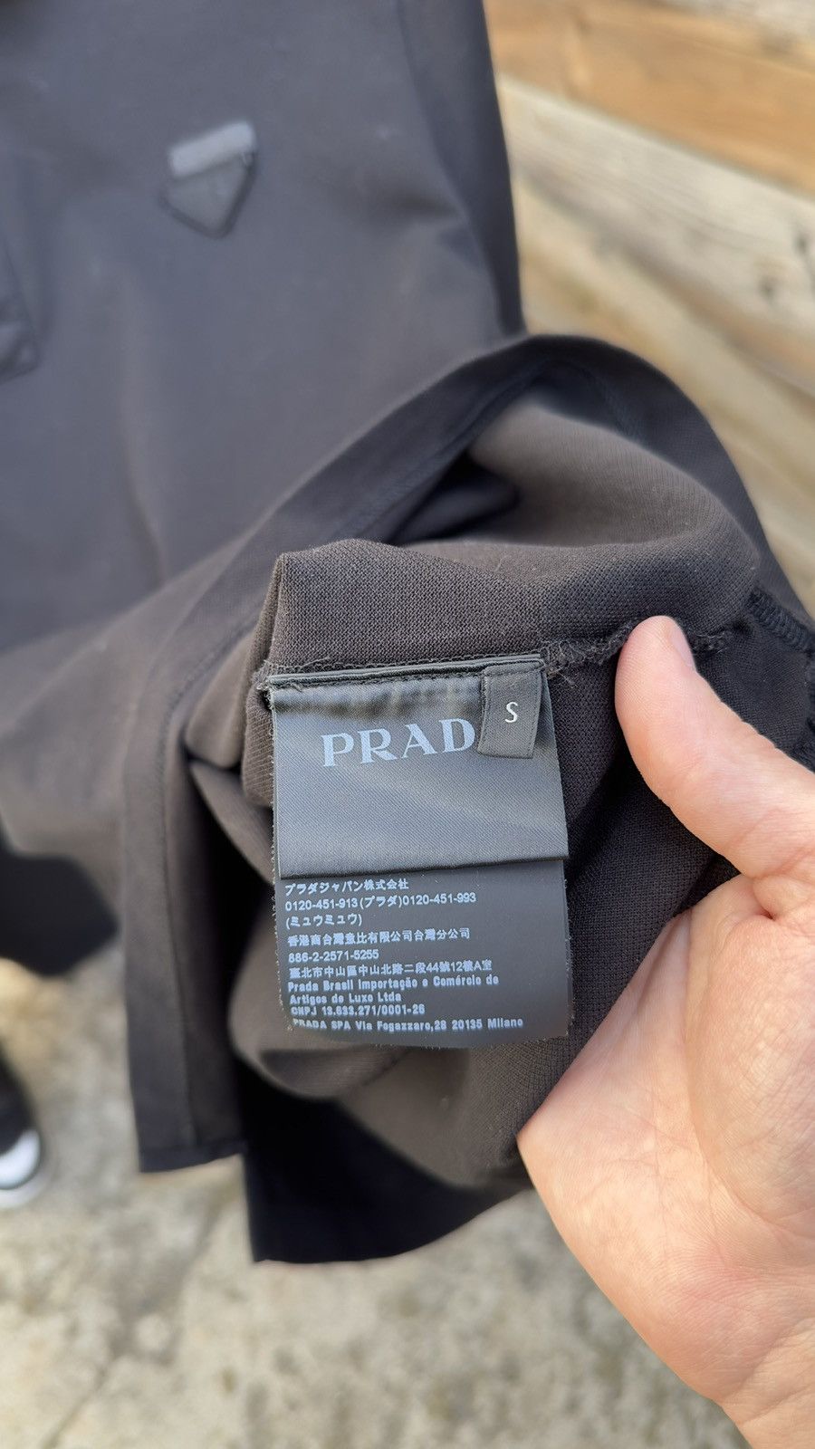 Prada PRADA Black Tonal Triangle Logo Polo Shirt Men's Size US S / EU 44-46 / 1 - 6 Thumbnail