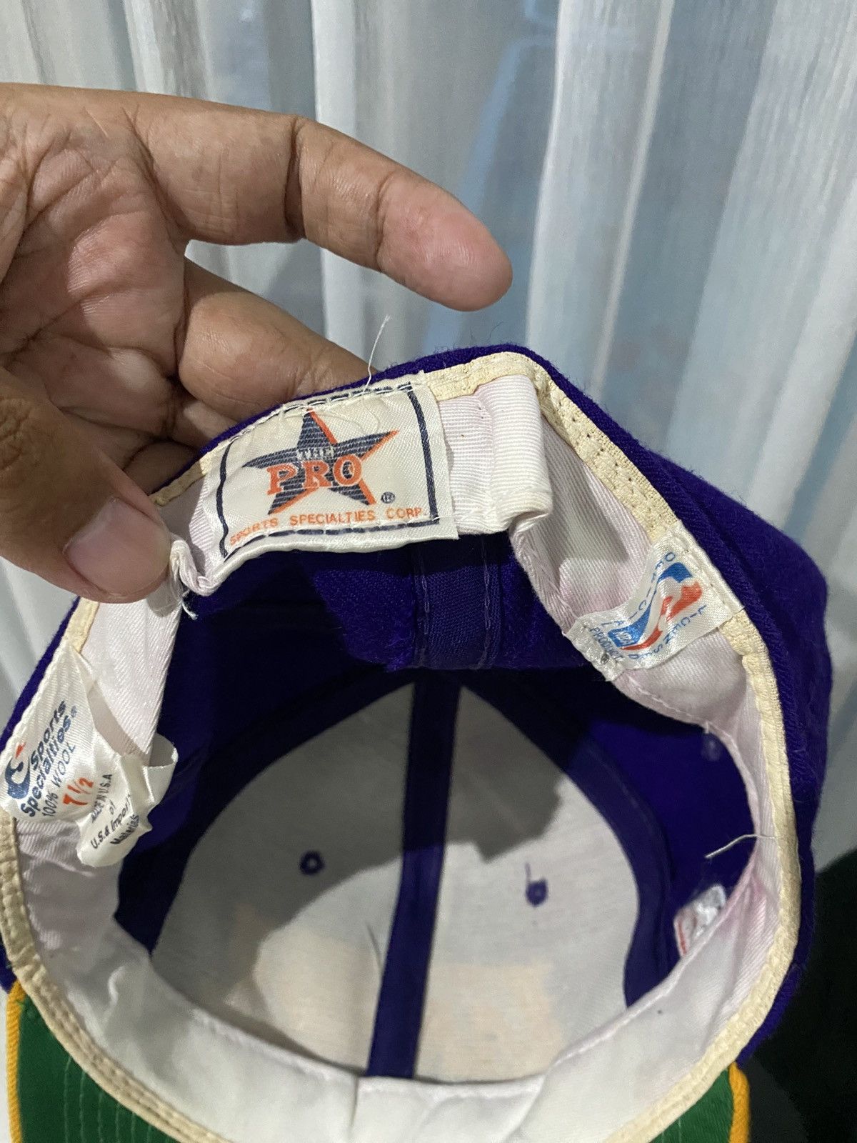 Sports Specialties 90s Lakers NBA Vintage Hat Sport Specialities Wool Fitted Size ONE SIZE - 7 Thumbnail