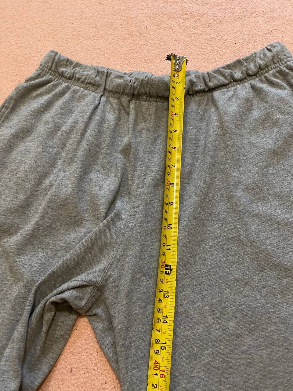Nike Y2K shorts Nike gray Vintage logo Size US 36 / EU 52 - 11 Thumbnail