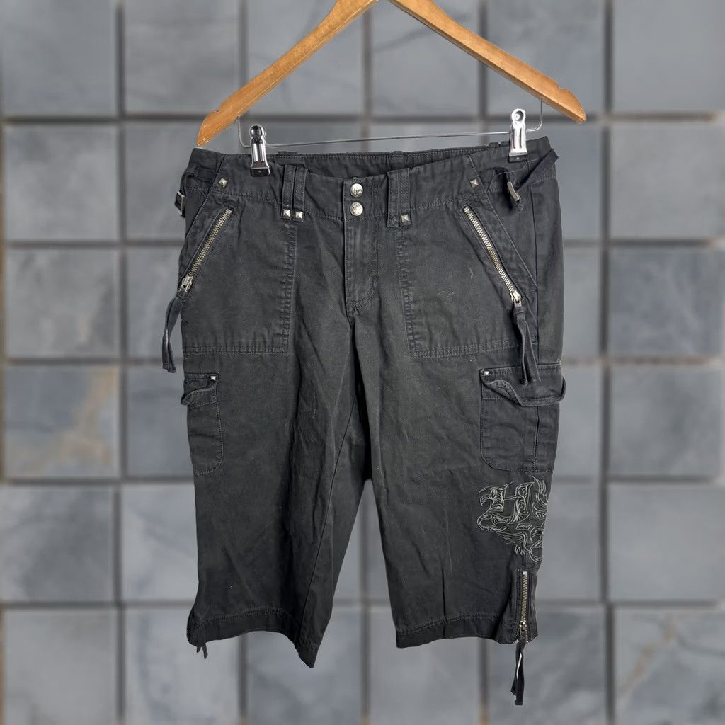 Harley Davidson VINTAGE Harley-Davidson Shorts Womens 6 Black Cargo Twill Studded Zip Pockets Biker Size 28" / US 6 / IT 42 - 1 Thumbnail