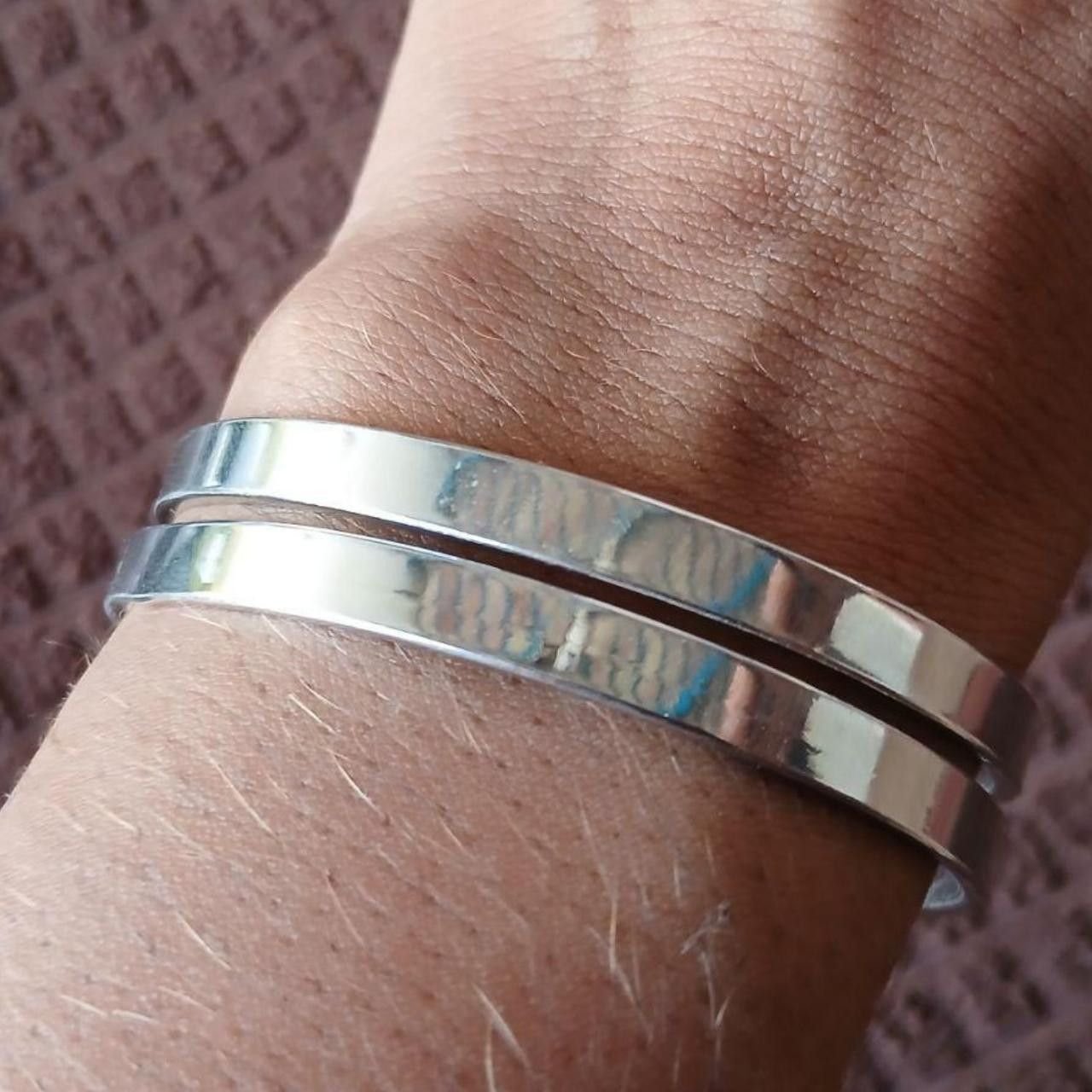 Other Y2K 2PC Metal Bangles Bracelet Size ONE SIZE - 1 Thumbnail