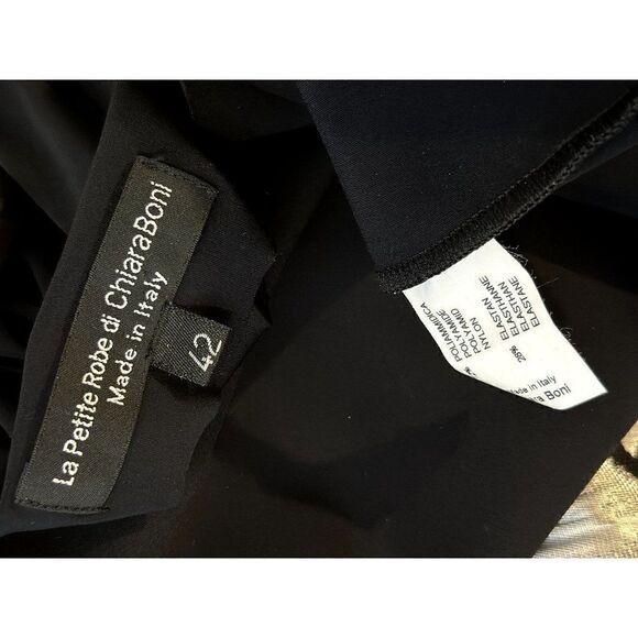 Chiara Boni Chiara Boni La Petite Robe Cap Sleeve Dress in Black Size 42 Size M / US 6-8 / IT 42-44 - 4 Thumbnail