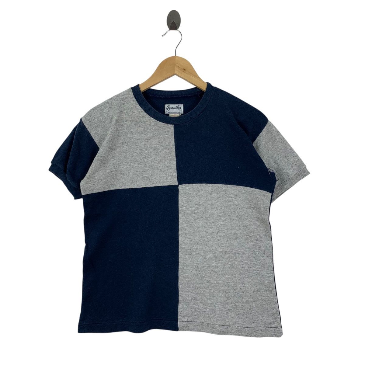 Vintage Vintage GYMPHLEX ENGLAND British Patchwork Plain Tshirt Size US S / EU 44-46 / 1 - 1 Thumbnail