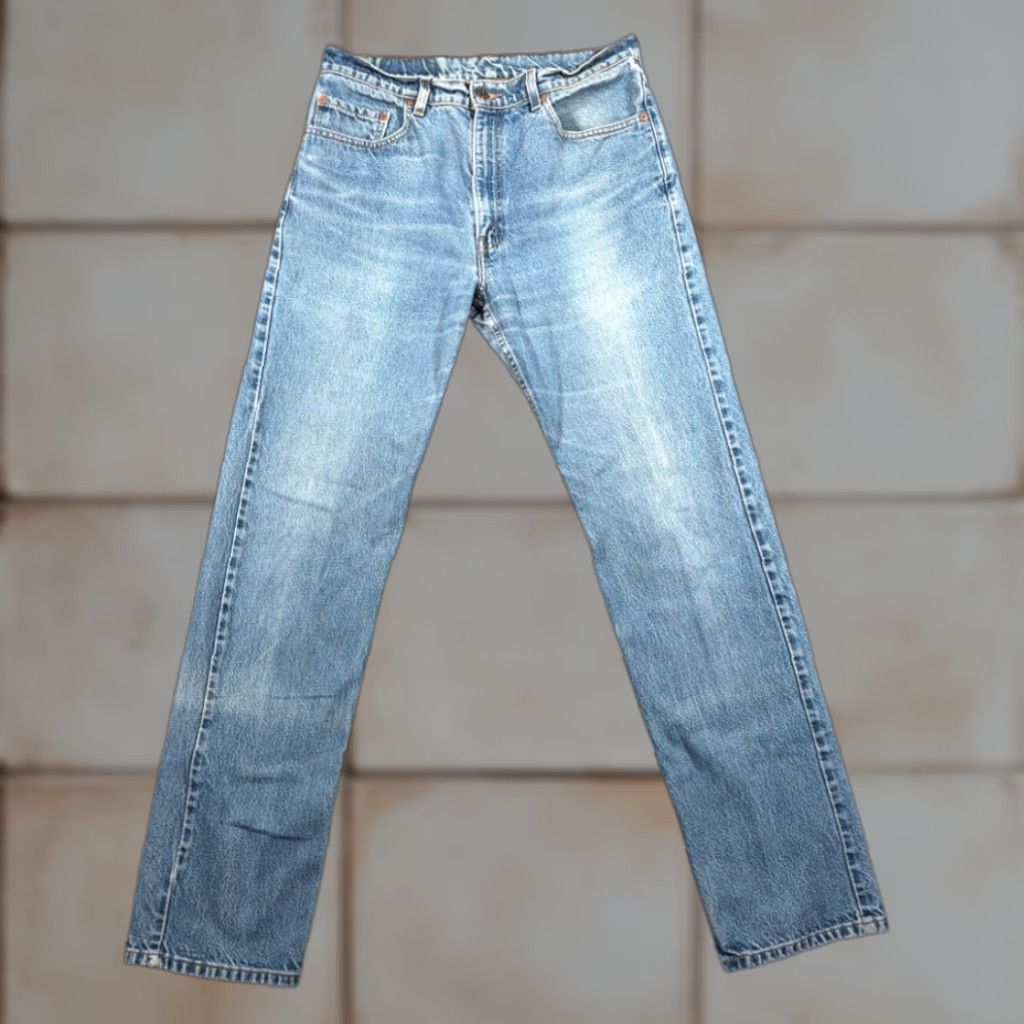 Levi's VINTAGE Levi's 505 Jeans Mens 34 X 34 Blue Regular Straight Light Wash USA 90s Mens Size US 34 / EU 50 - 1 Thumbnail