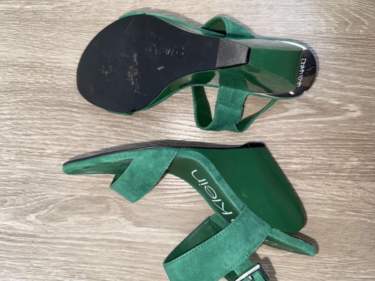 Calvin Klein Calvin Klein Kelly Green Suede Wedge Sandals Size US 7.5 / IT 37.5 - 3 Thumbnail