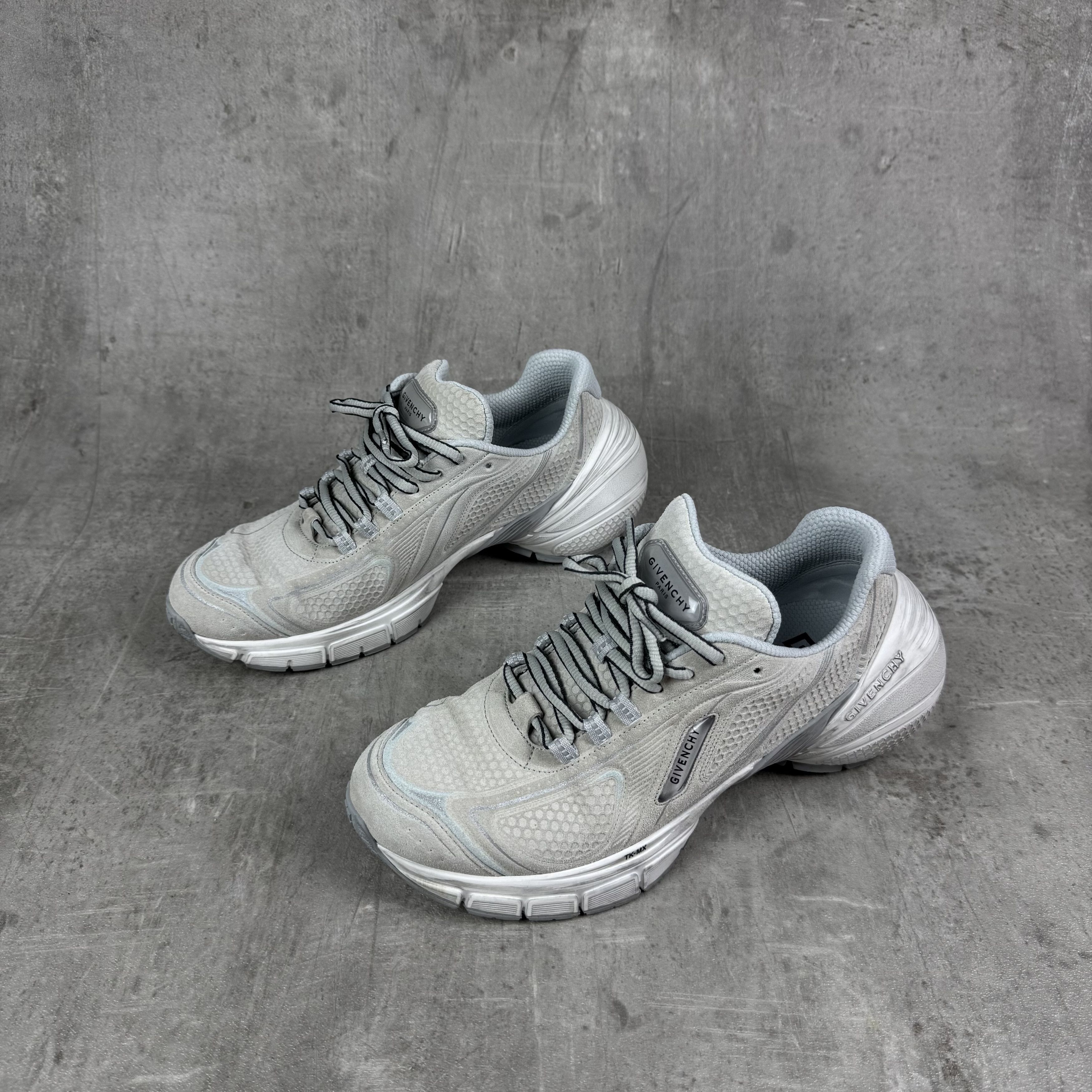 Givenchy GIVENCHY TK-MX Runner Worn In Effect Suede Sneakers Grey Size US 7 / EU 40 - 3 Thumbnail