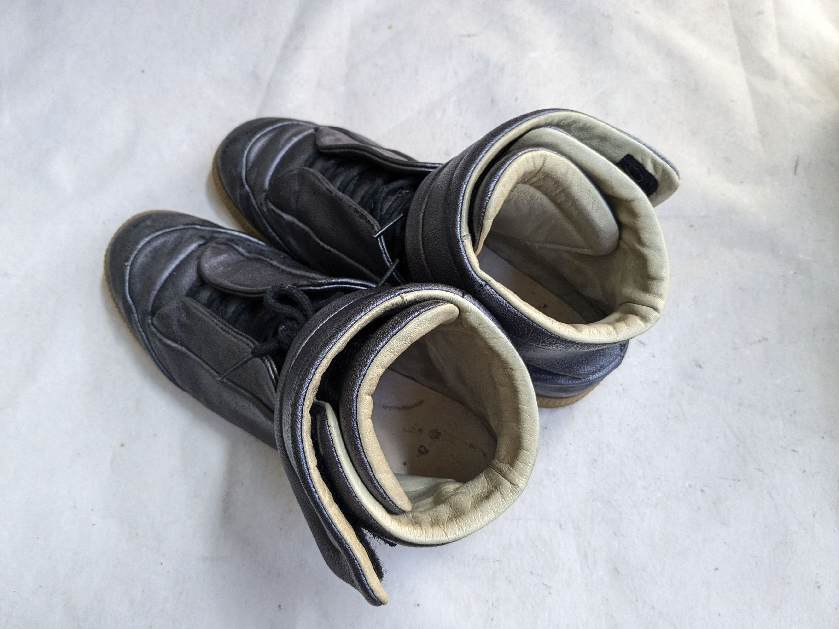 Maison Margiela Metalized Camel Leather Future High-Top Sneakers 9 42 Size US 9 / EU 42 - 16 Thumbnail