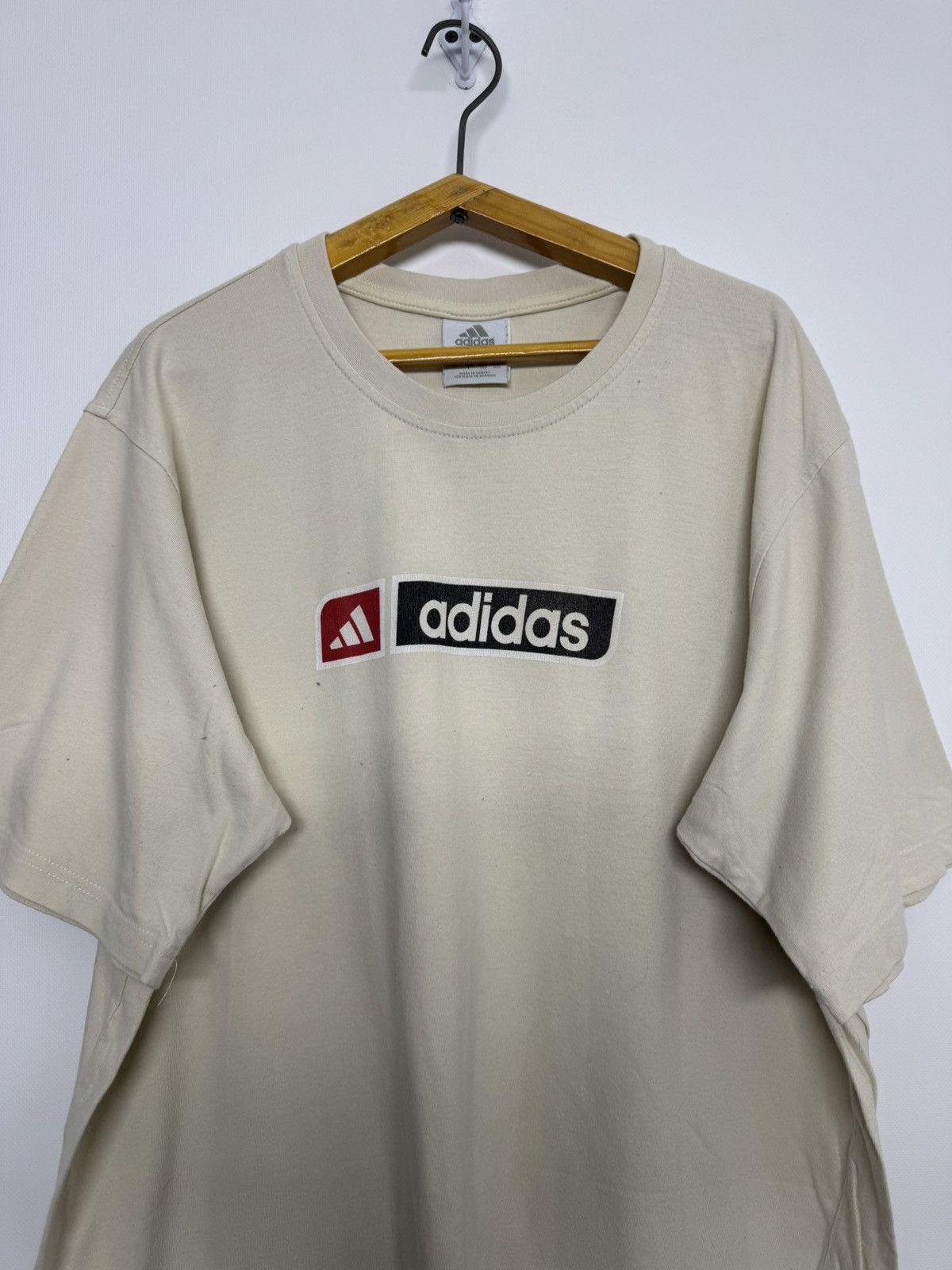 Adidas Vintage Adidas Big Logo T-Shirt 90’s Size US L / EU 52-54 / 3 - 4 Thumbnail