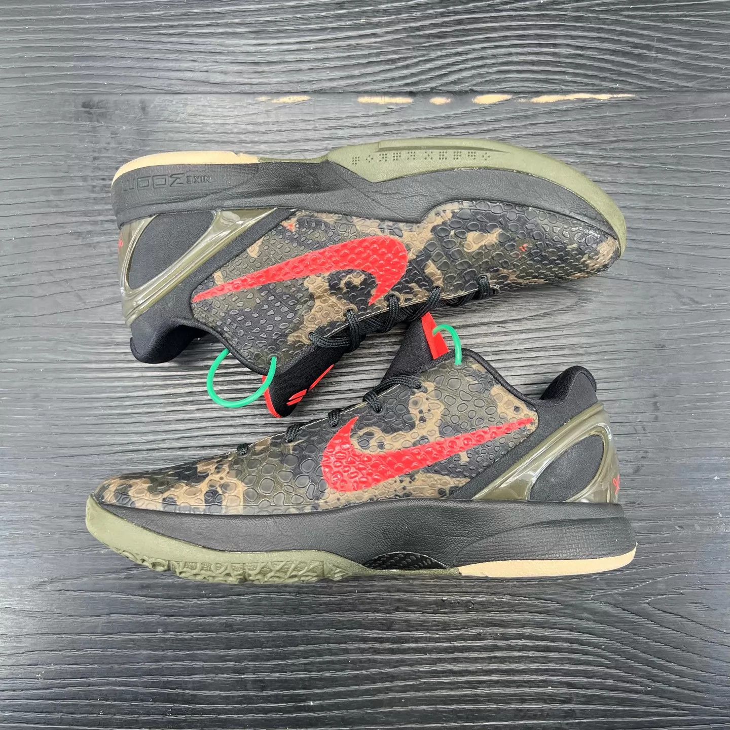 Nike zk6 Black Red Camo Size 42 Original Box Like New Size US 8.5 / EU 41-42 - 2 Thumbnail
