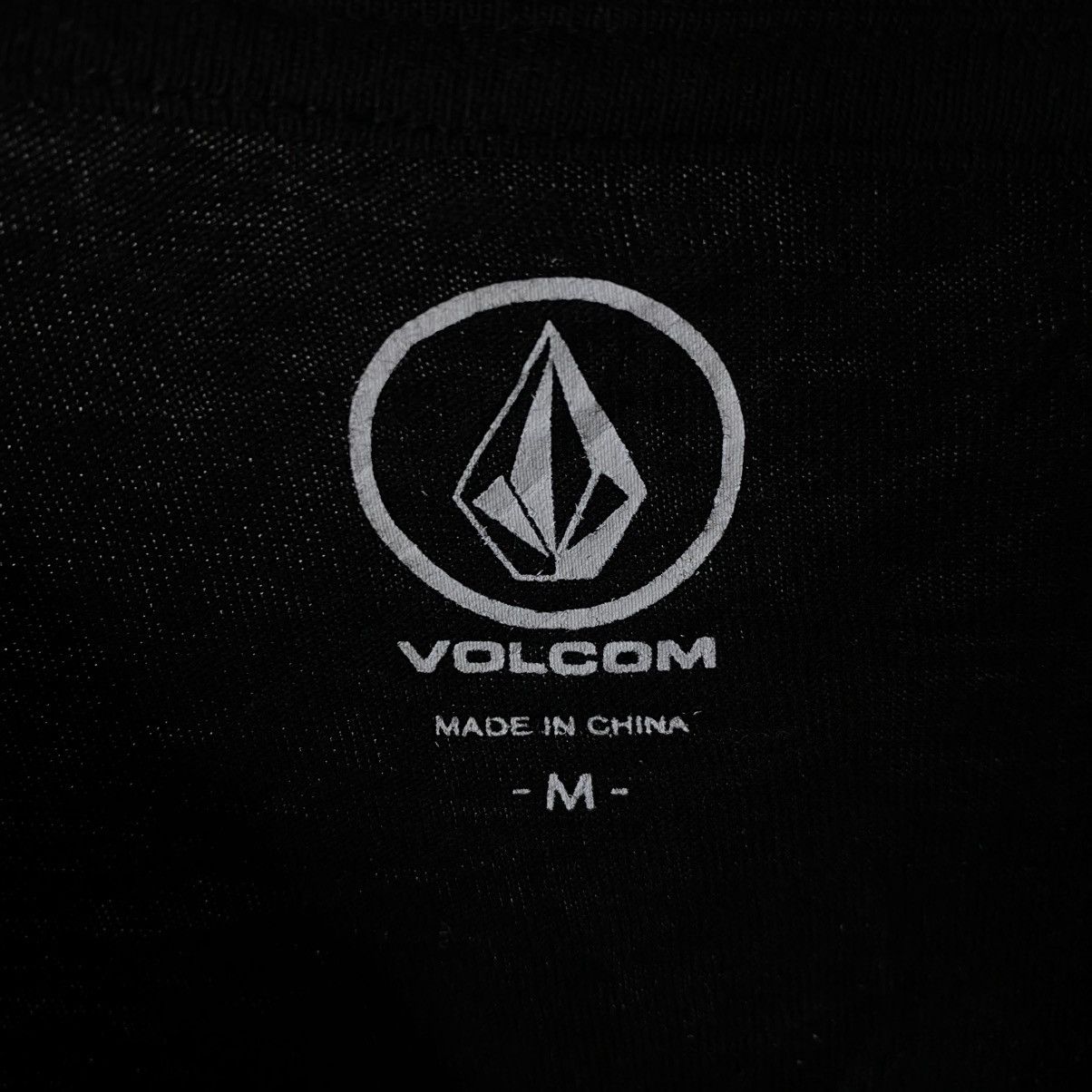 Volcom Y2K Volcom Skateboard Skater T Shirt Size US S / EU 44-46 / 1 - 3 Thumbnail