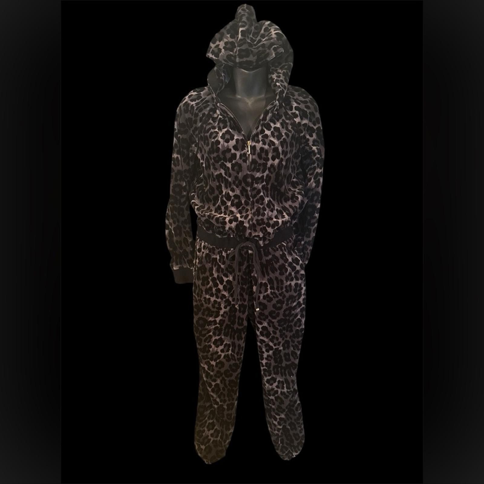 Juicy Couture Jeans Y2K vintage juicy couture black leopard jumpsuit velour M Size 32" / US 10 / IT 46 - 1 Thumbnail