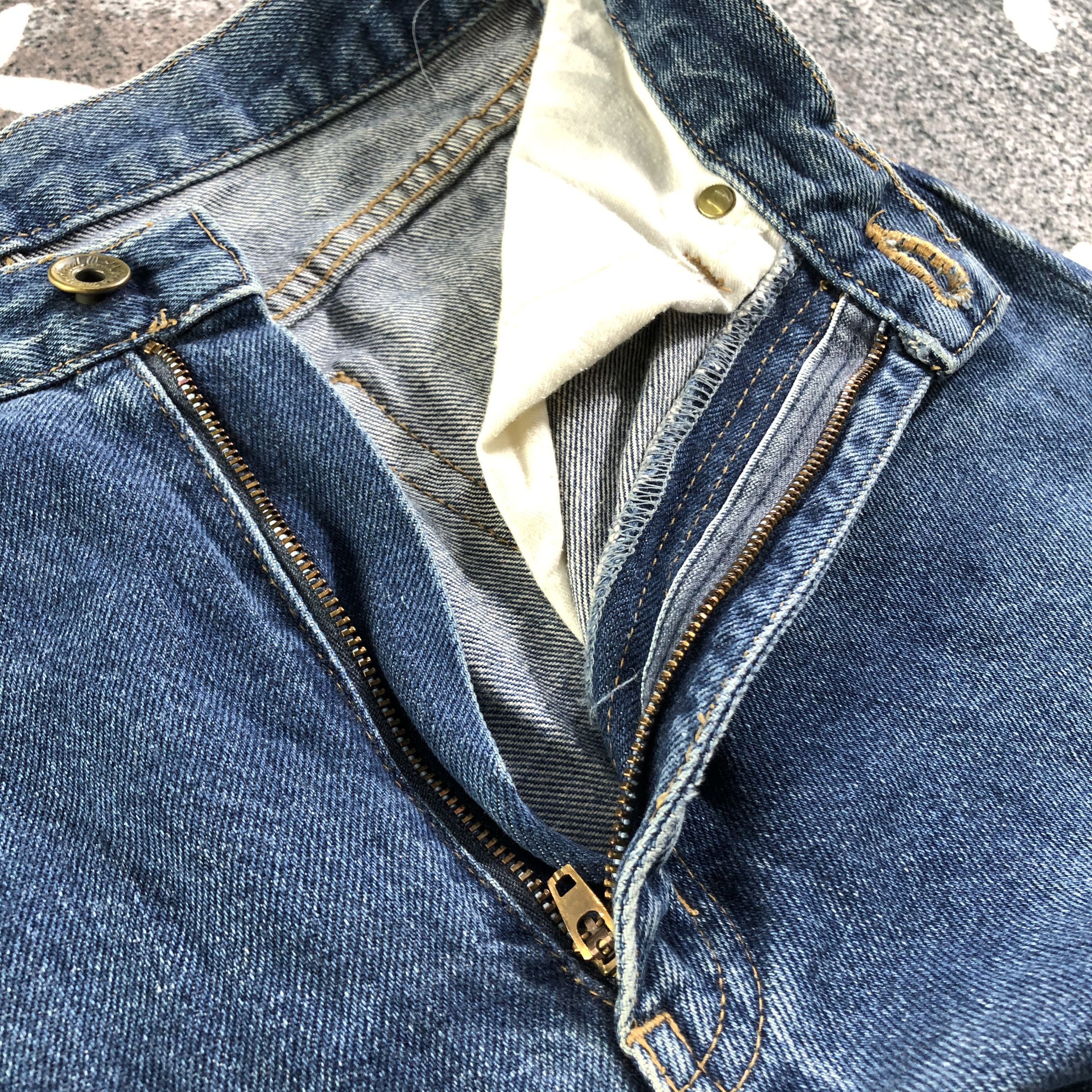Japanese Brand Vintage Japanese Brand Jeans Medium Wash Denim KJ2301 Size 25" / US 0 / IT 36 - 7 Thumbnail