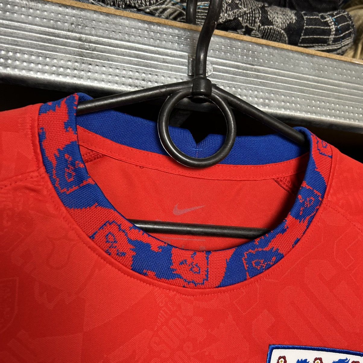 Nike Mens Nike FC England Home soccer jersey size S Size US S / EU 44-46 / 1 - 5 Thumbnail