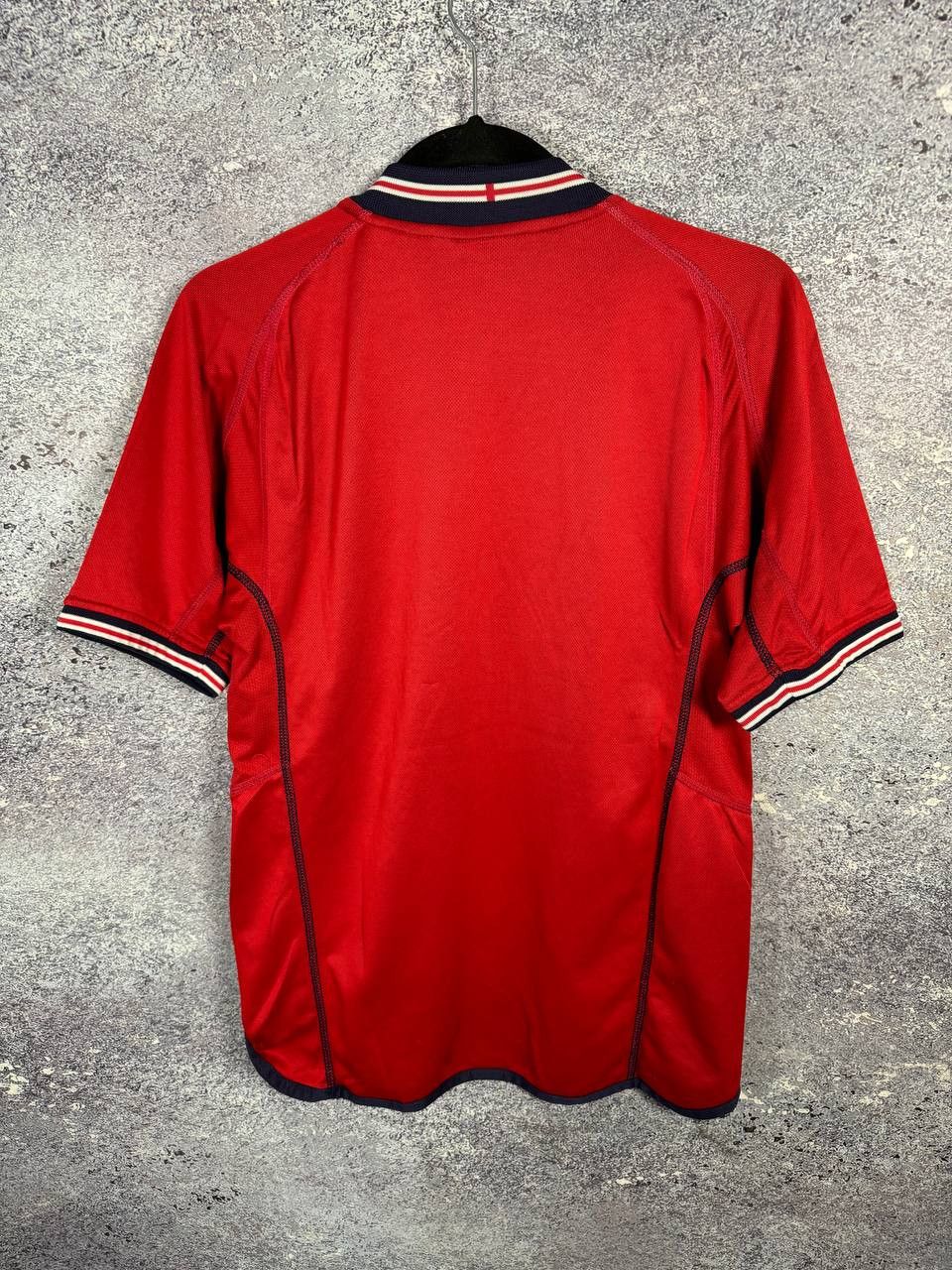 Umbro England National Team 2002 Umbro Soccer Jersey Size US M / EU 48-50 / 2 - 13 Thumbnail