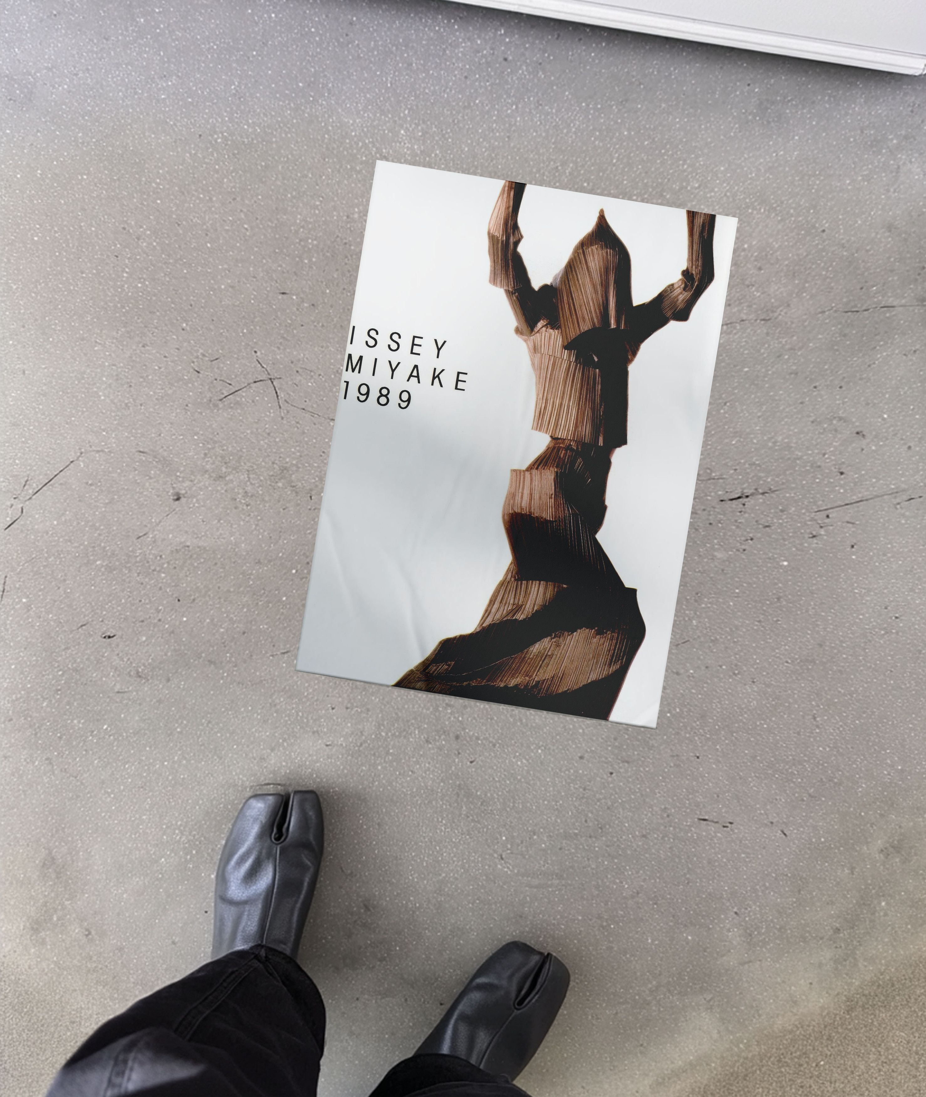 Issey Miyake Issey Miyake 1997 Poster Print Gift Vintage Archive Size ONE SIZE - 3 Thumbnail