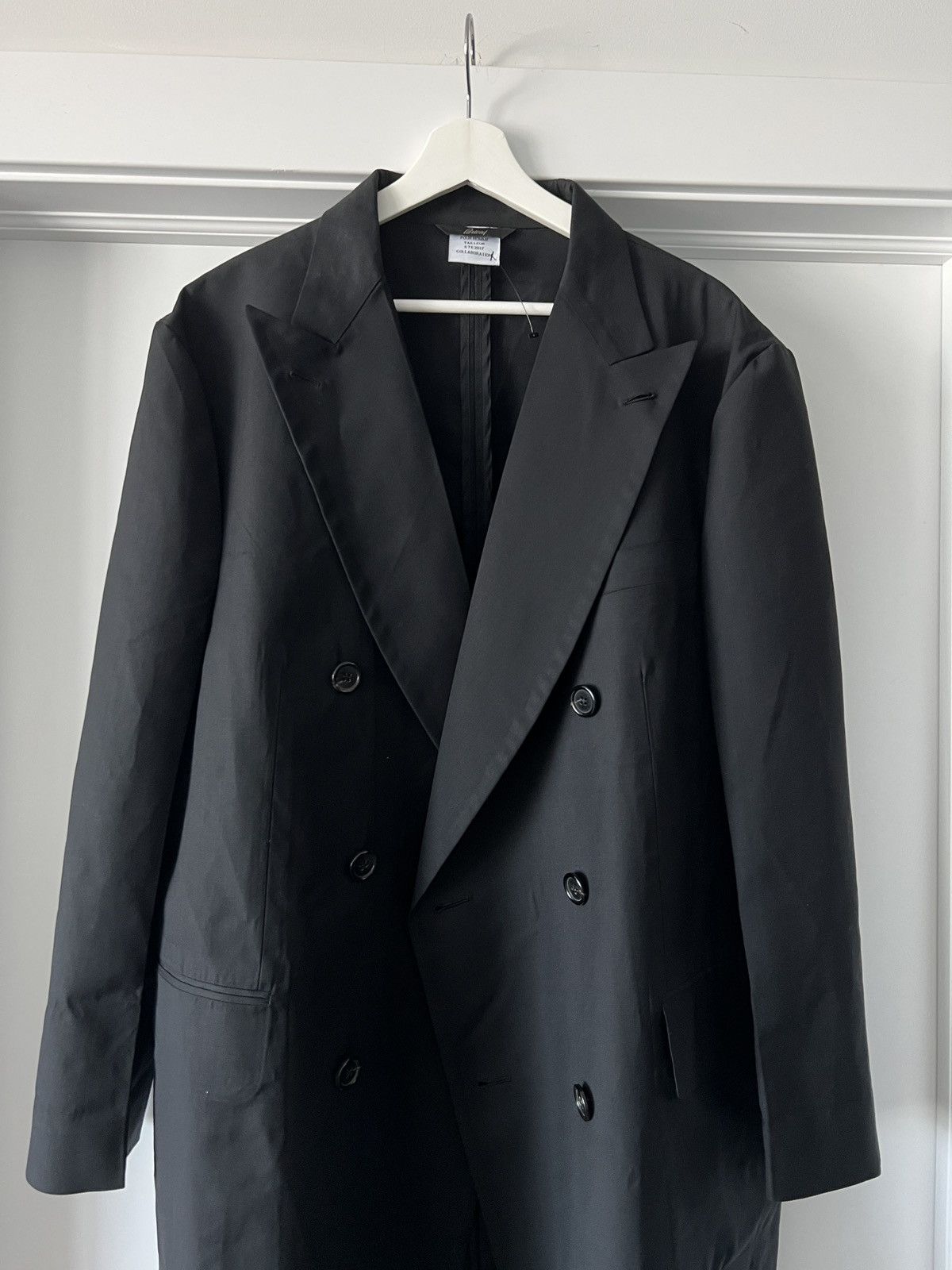 Brioni × Vetements Vetements x Brioni FW 2017 Raw Hem Oversized Coat - EU 46 Size US XL / EU 56 / 4 - 3 Thumbnail