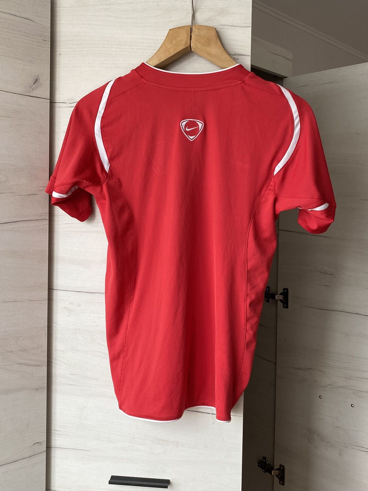 Nike Arsenal Youth Home Jersey L 12–13y Fly Emirates Size US S / EU 44-46 / 1 - 5 Thumbnail