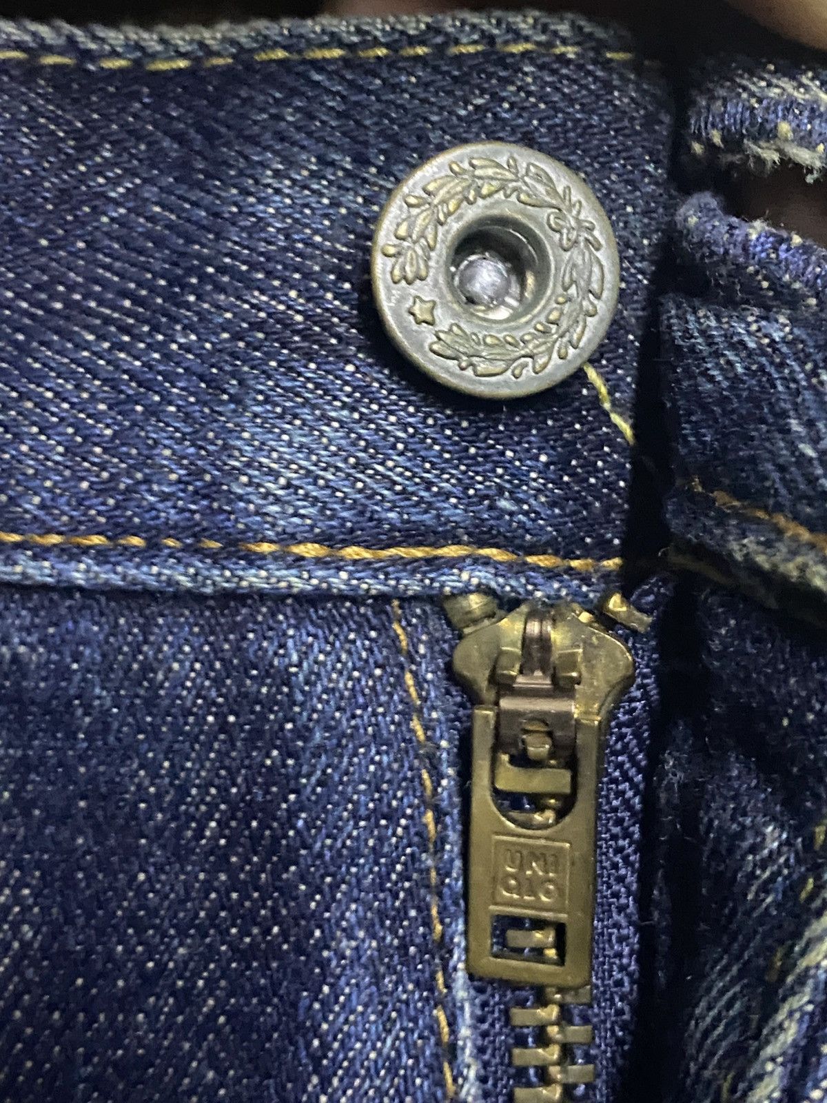 Uniqlo Vintage Uniqlo S-002 Faded Wash Distressed Loose Jeans Size US 32 / EU 48 - 8 Thumbnail