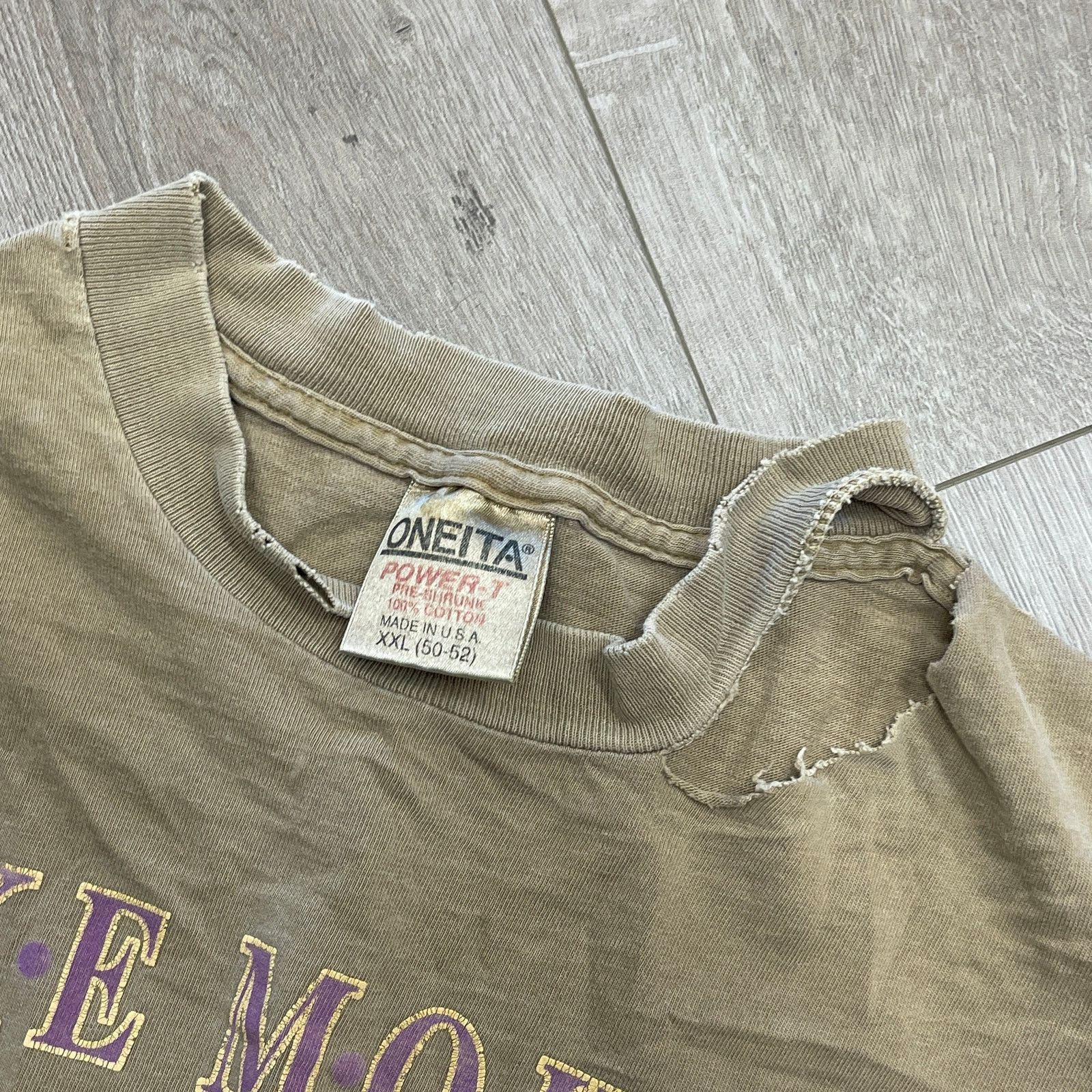 Vintage Vintage 90s Lake Mohave distressed tan tee t shirt size XXL Size US XXL / EU 58 / 5 - 5 Thumbnail