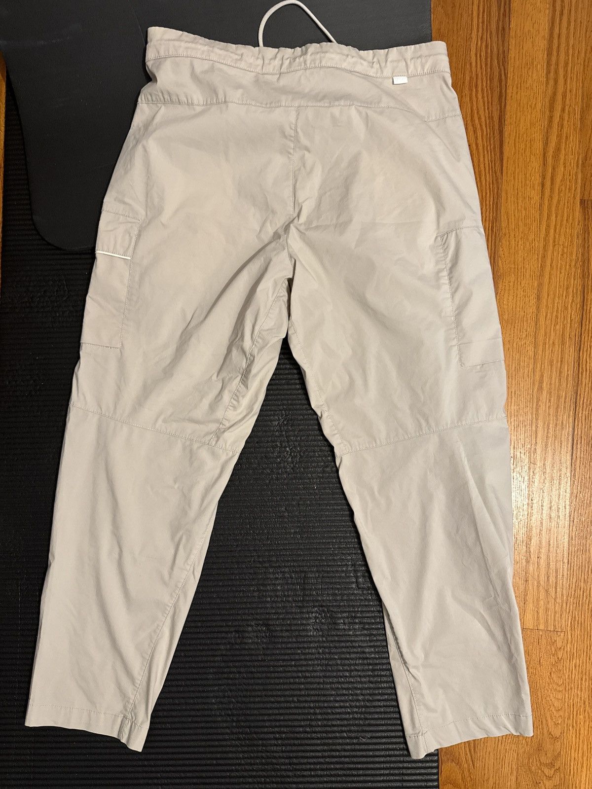 Nike Nike tech pants Size US 34 / EU 50 - 2 Thumbnail