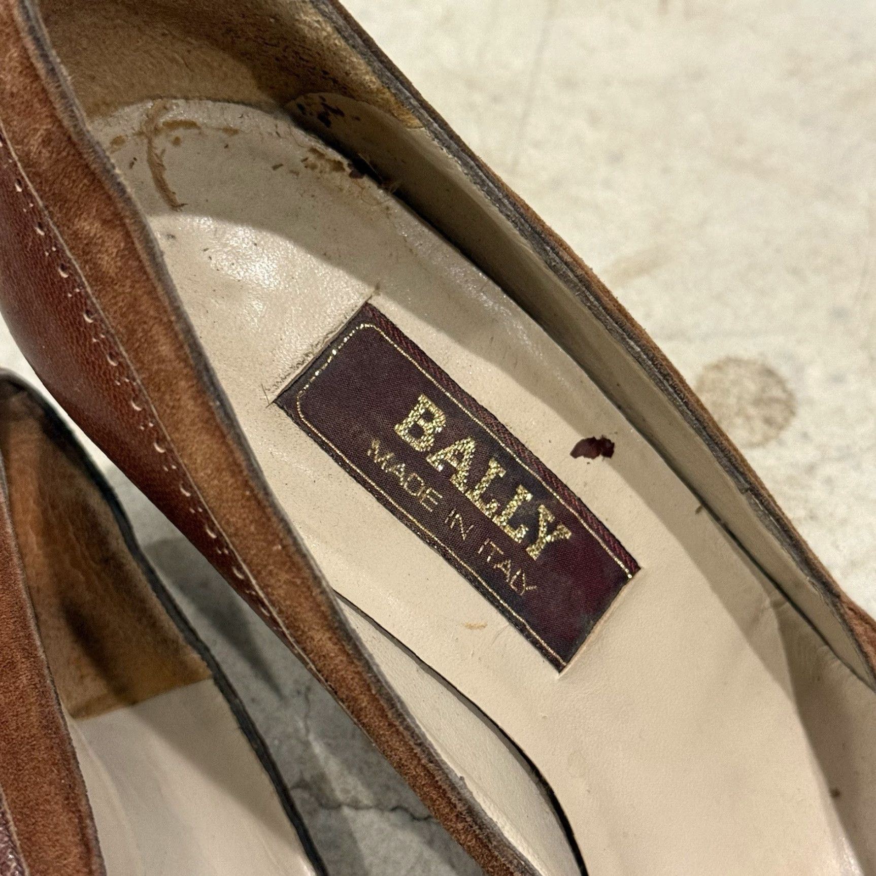 Bally VINTAGE Bally Leather Pumps Womens 7 Brown Heel Dress Shoes Block Heel Closed Toe Slip On Cap Toe Leather US 7 Italy Classic Pump Womens Size M / US 6-8 / IT 42-44 - 2 Thumbnail