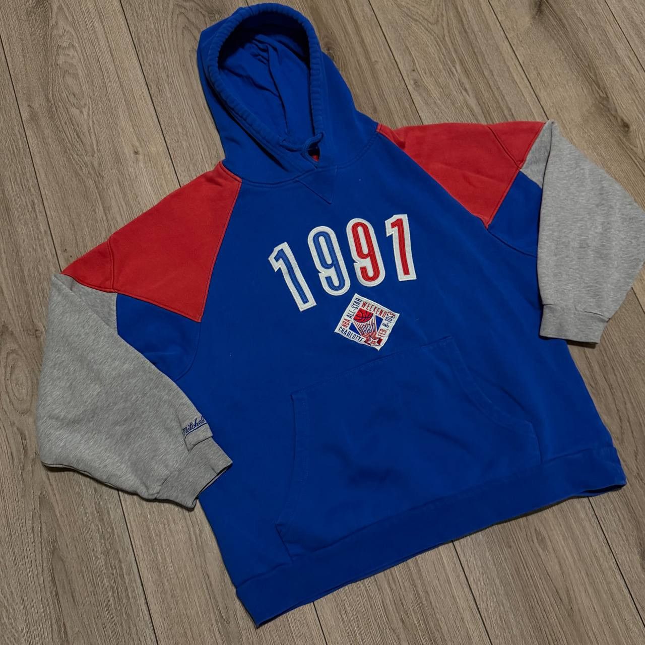 Mitchell & Ness Mitchell and Ness 1991 All Star Weekend Multicolor Hoodie Size US L / EU 52-54 / 3 - 2 Thumbnail