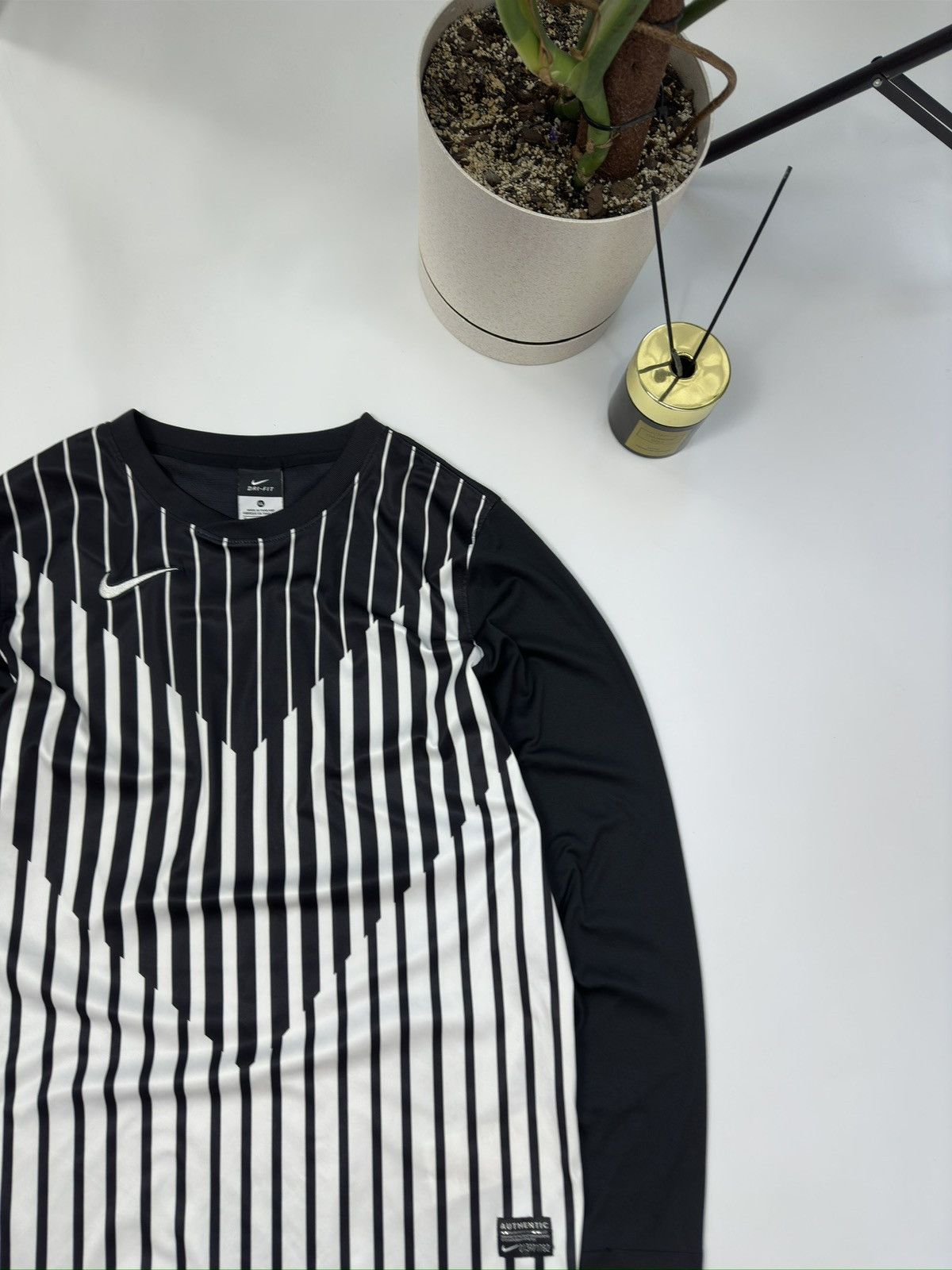 Other Vintage Nike Y2K streetwear long sleeve Size US S / EU 44-46 / 1 - 3 Thumbnail