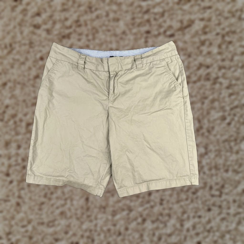 Tommy Hilfiger Tommy Hilfiger Shorts Women 14 Beige Chino Cotton Twill Mid Rise Zip Fly 34x11 Size 36" / US 14 / IT 50 - 1 Thumbnail