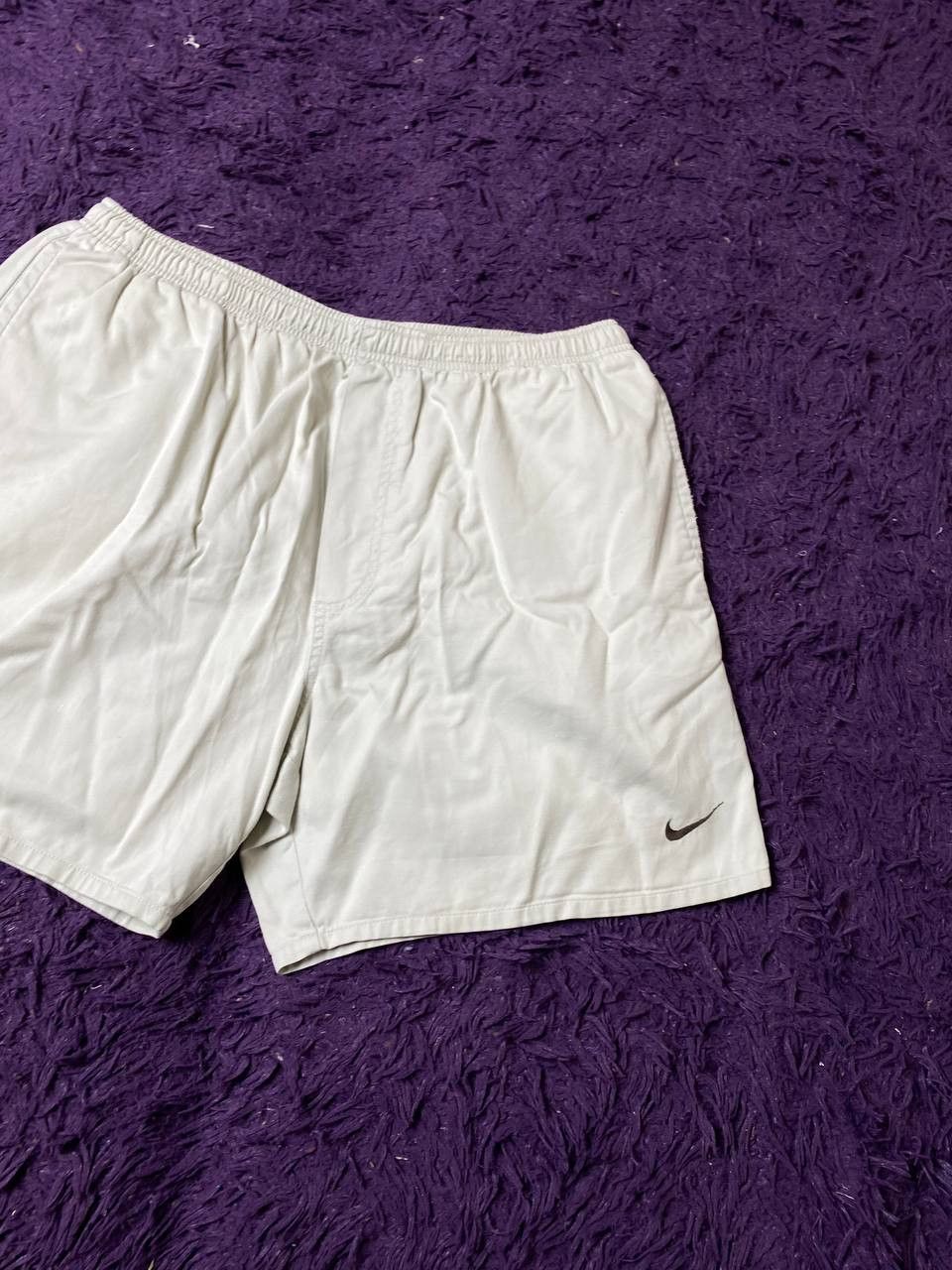 Nike shorts white NIKE Y2K logo Vintage size L streetwear Size US 34 / EU 50 - 8 Thumbnail