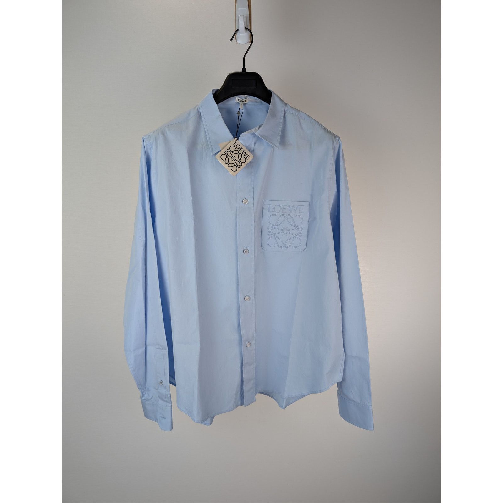 Loewe o1rshd1 Anagram Debossed Shirt in Light Blue Size US M / EU 48-50 / 2 - 1 Thumbnail